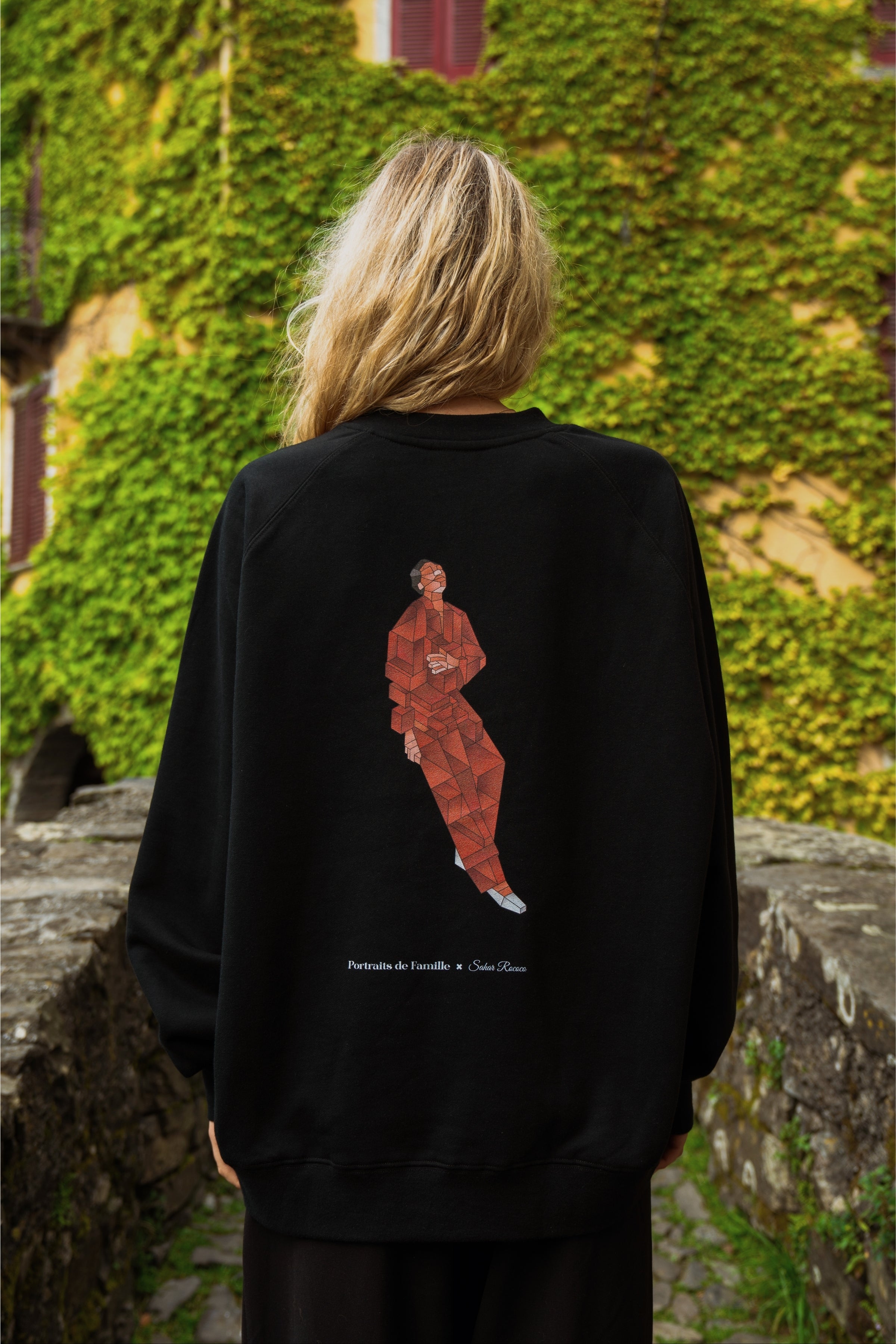 Portraits de Famille Echoes Discomfort Sweatshirt Back