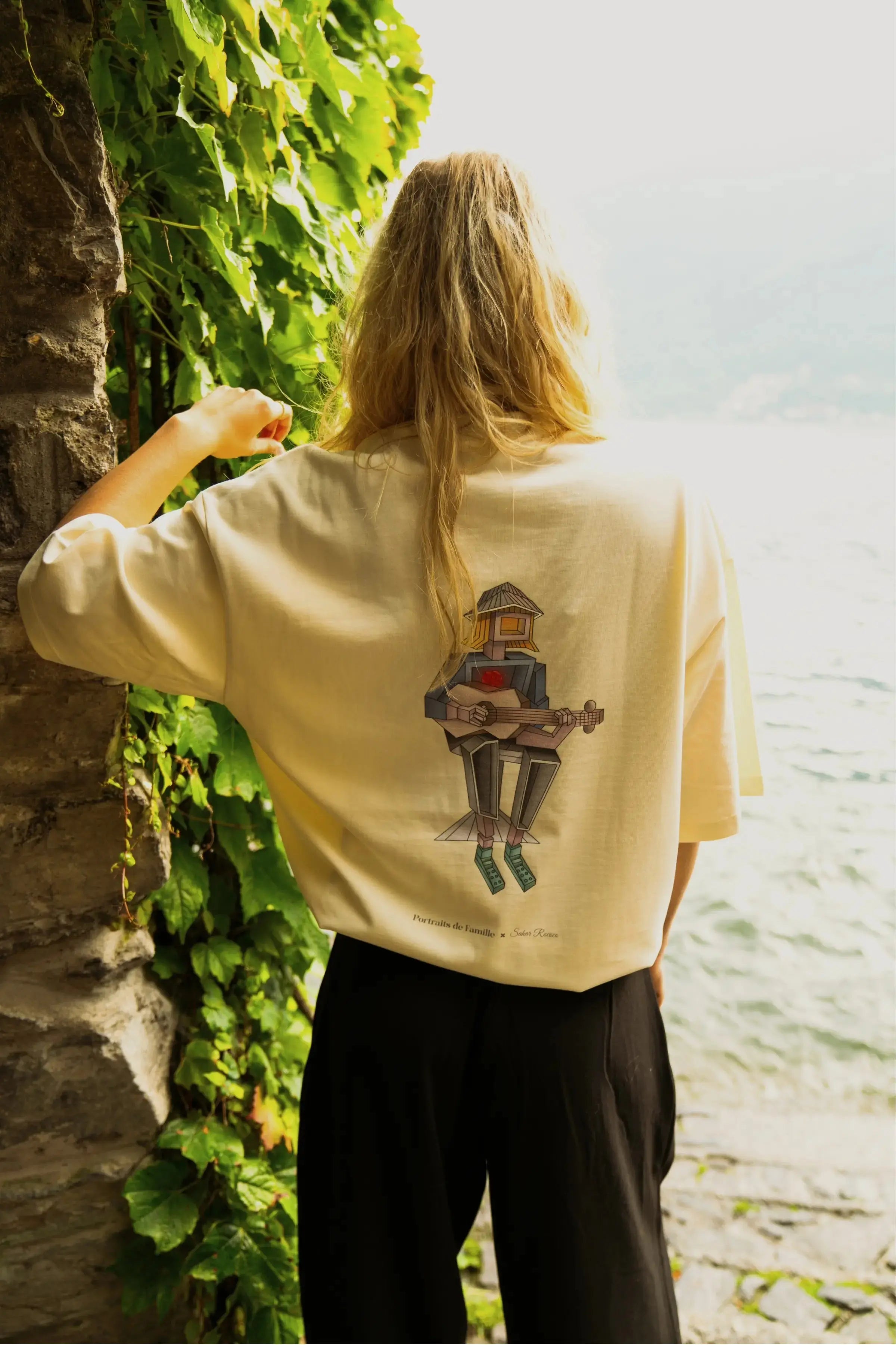 Portraits de Famille Echoes Sahar Rococo Lost Design