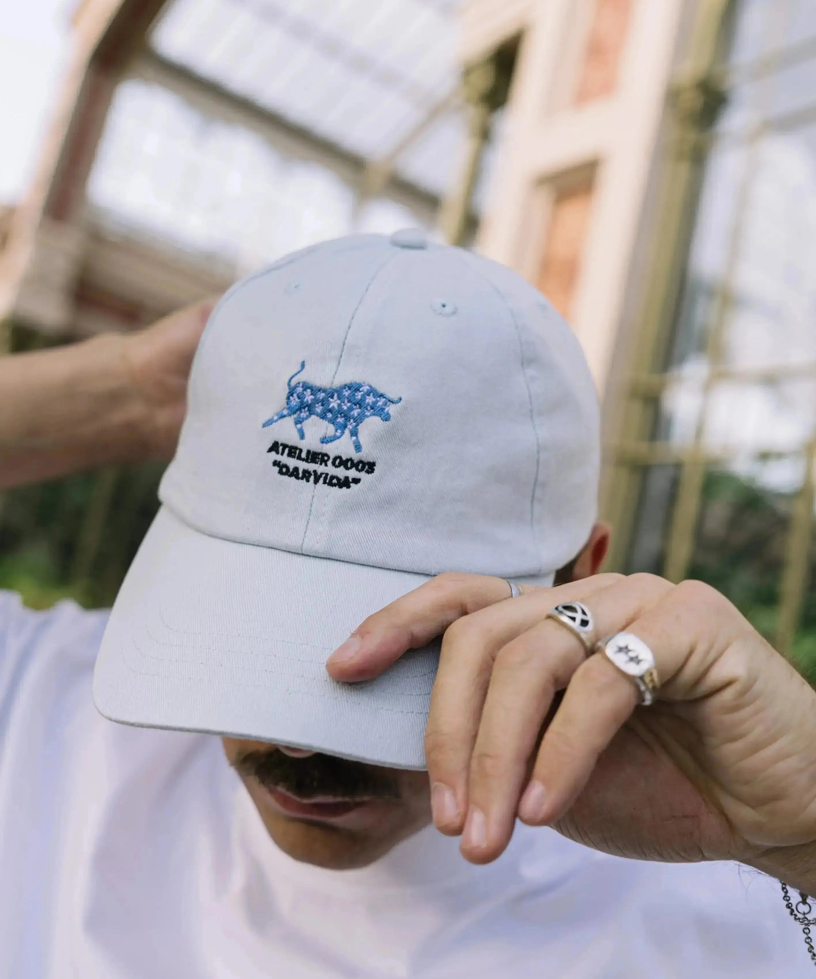 Portraits de Famille Dar Vida The Cap Pasión Model 1