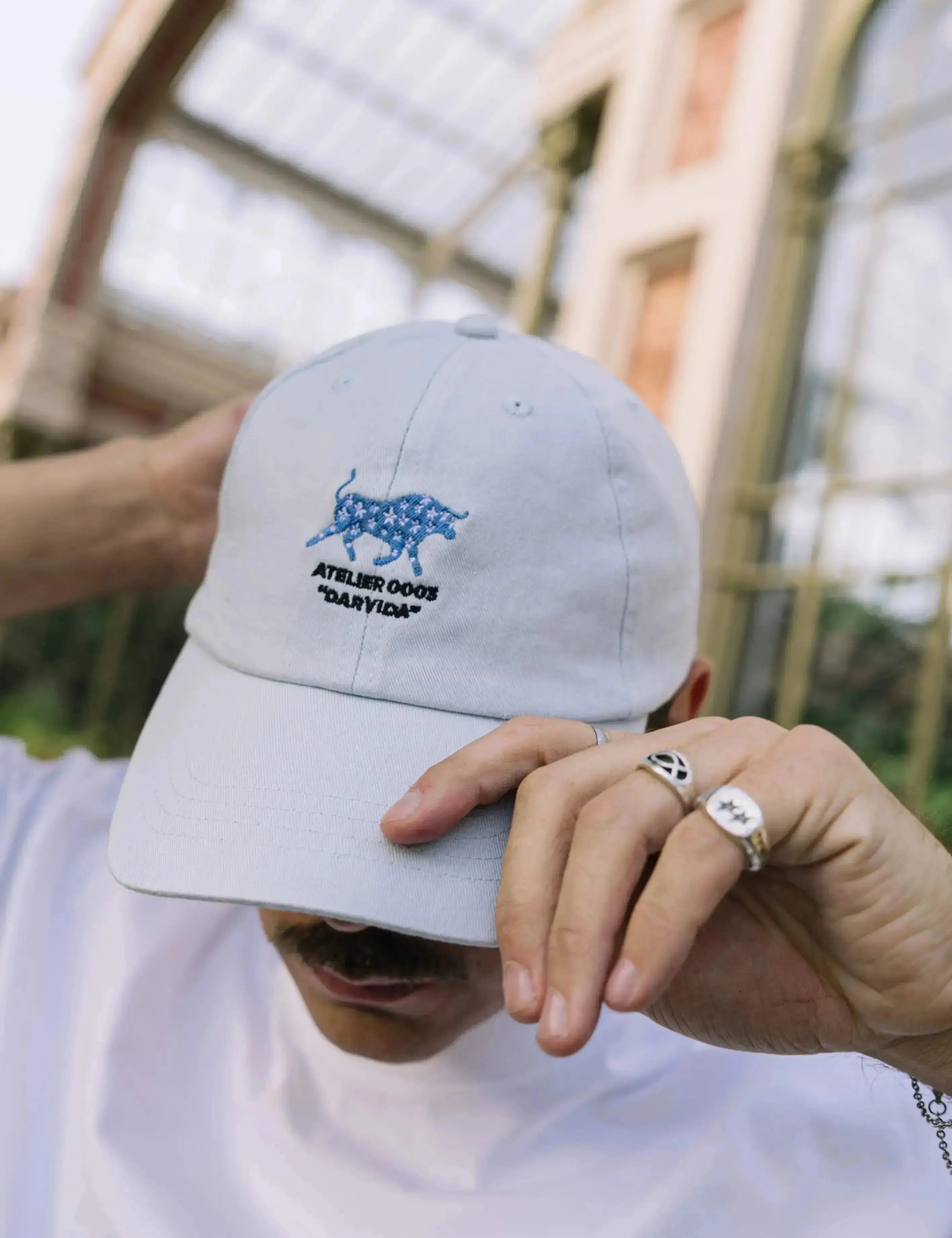 Portraits de Famille Dar Vida The Cap Pasión Model 1