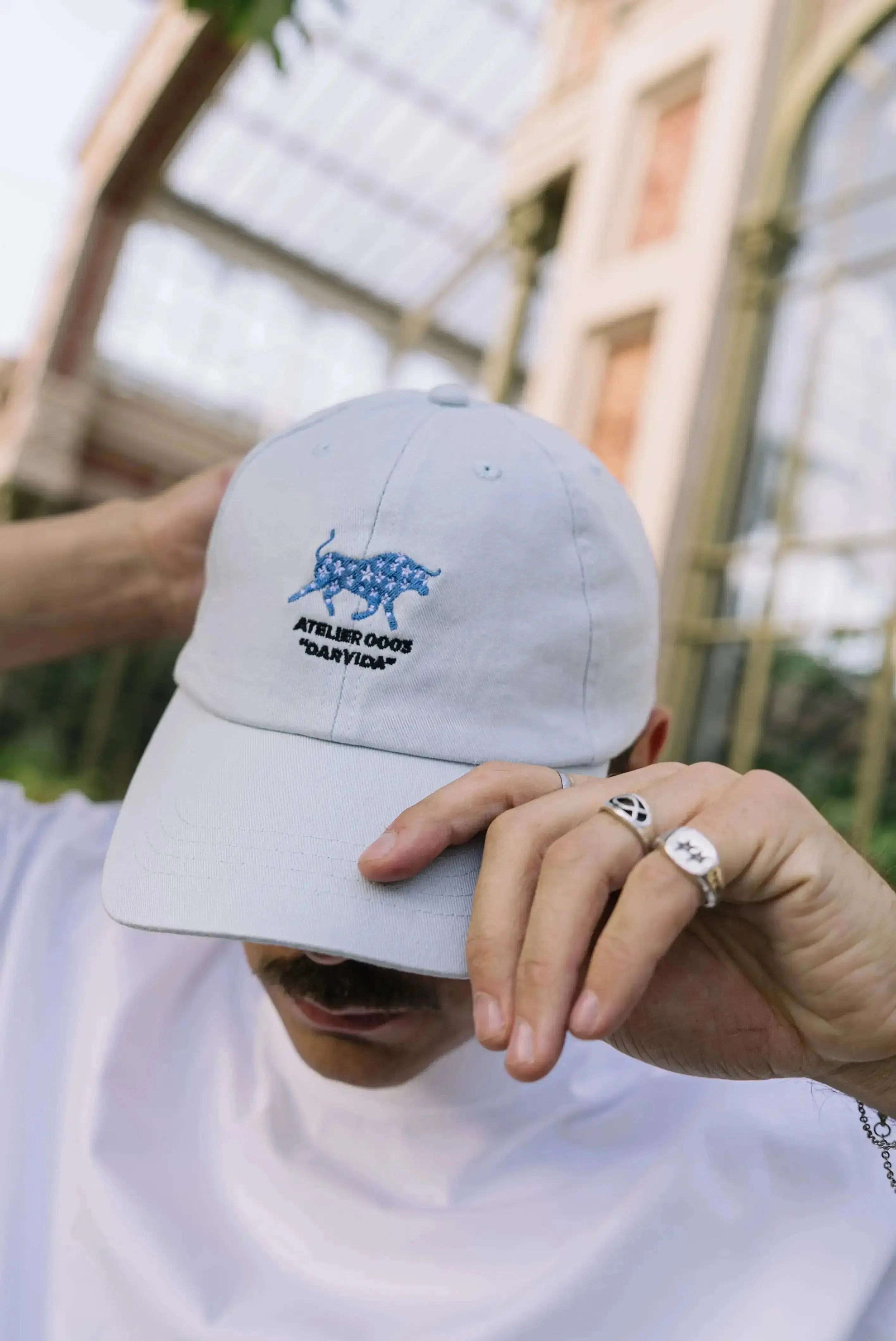 Portraits de Famille Dar Vida The Cap Pasión Model 1