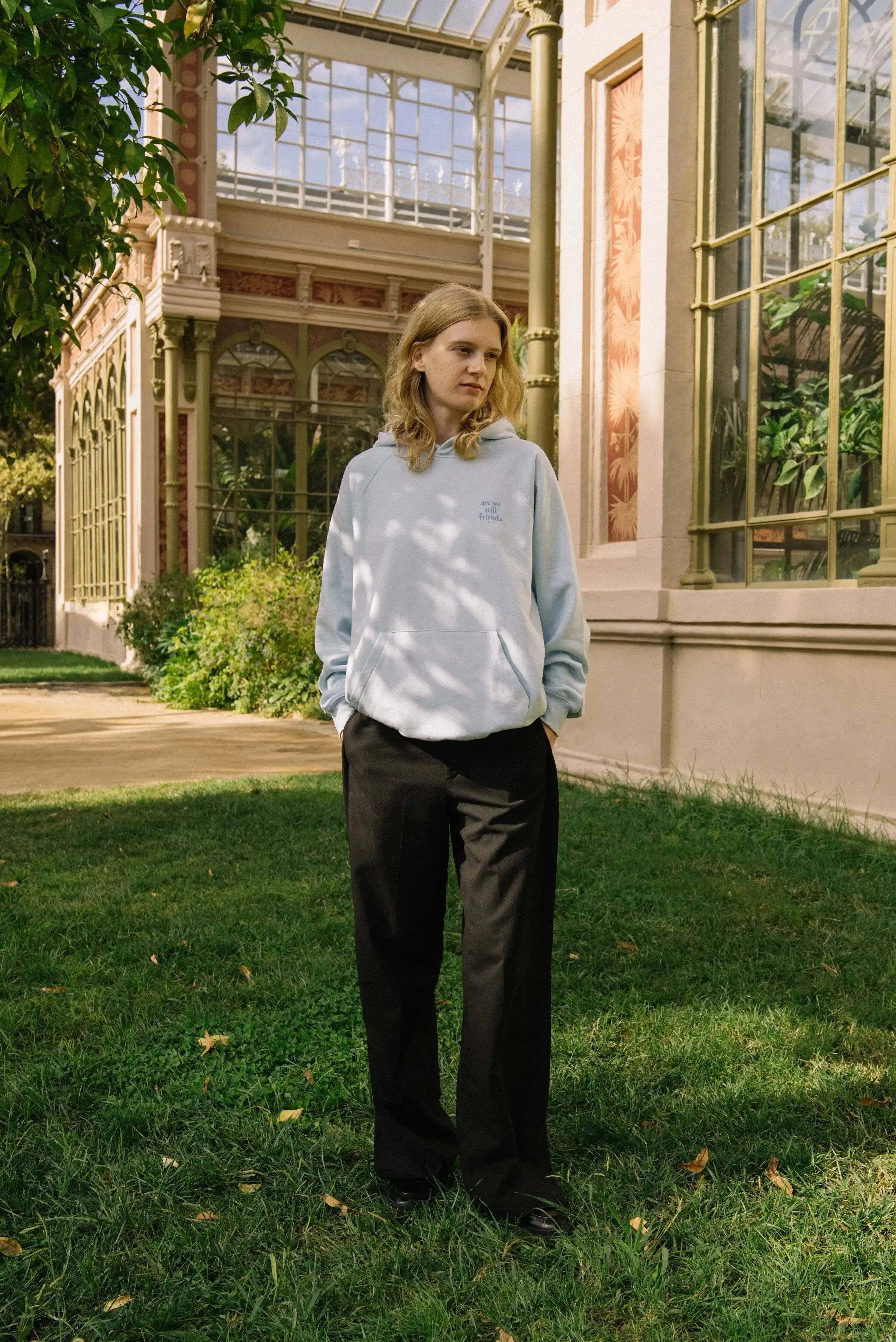 Portraits de Famille Dar Vida The Hoodie Amigos Model 1