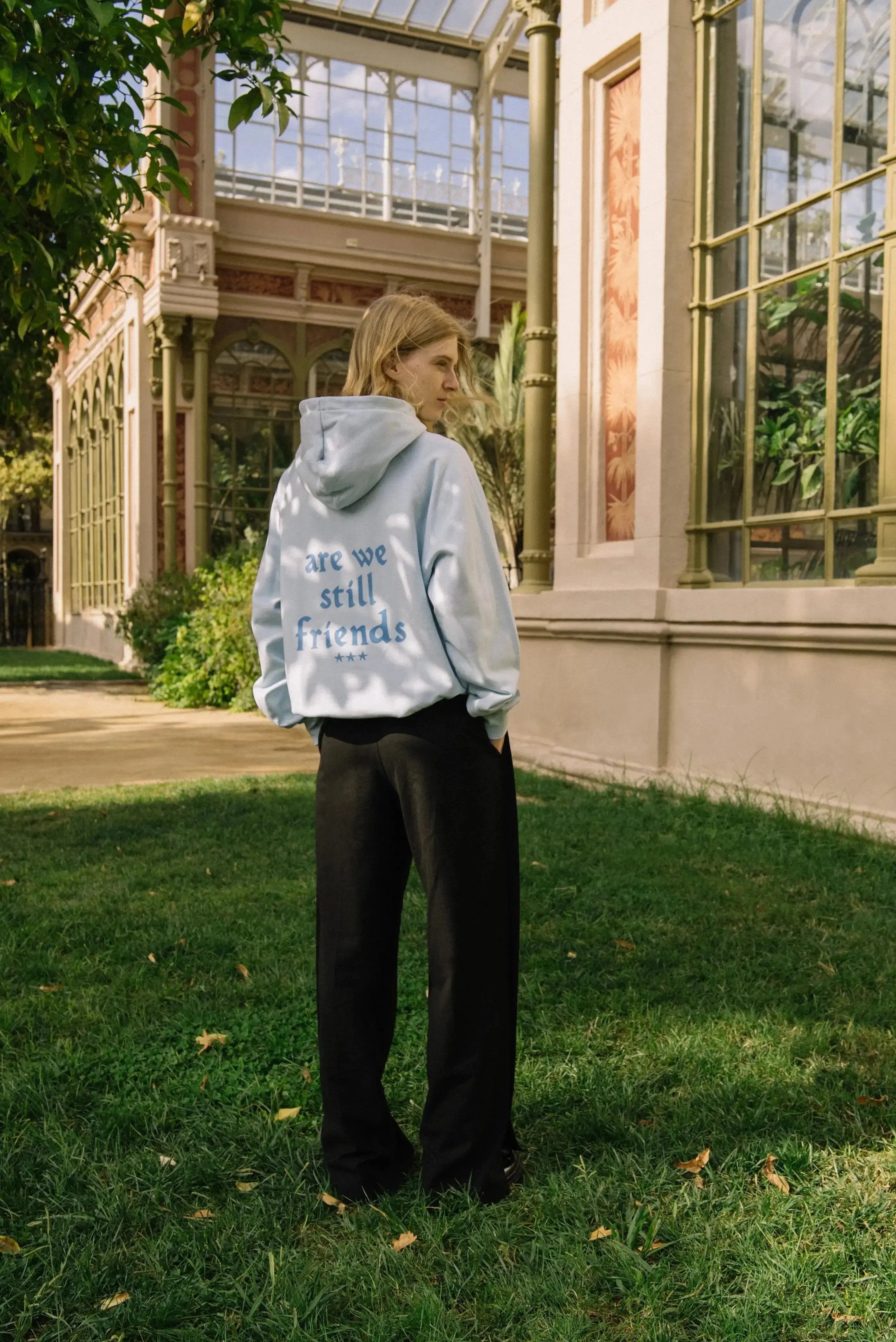 Portraits de Famille Dar Vida The Hoodie Amigos Model 2