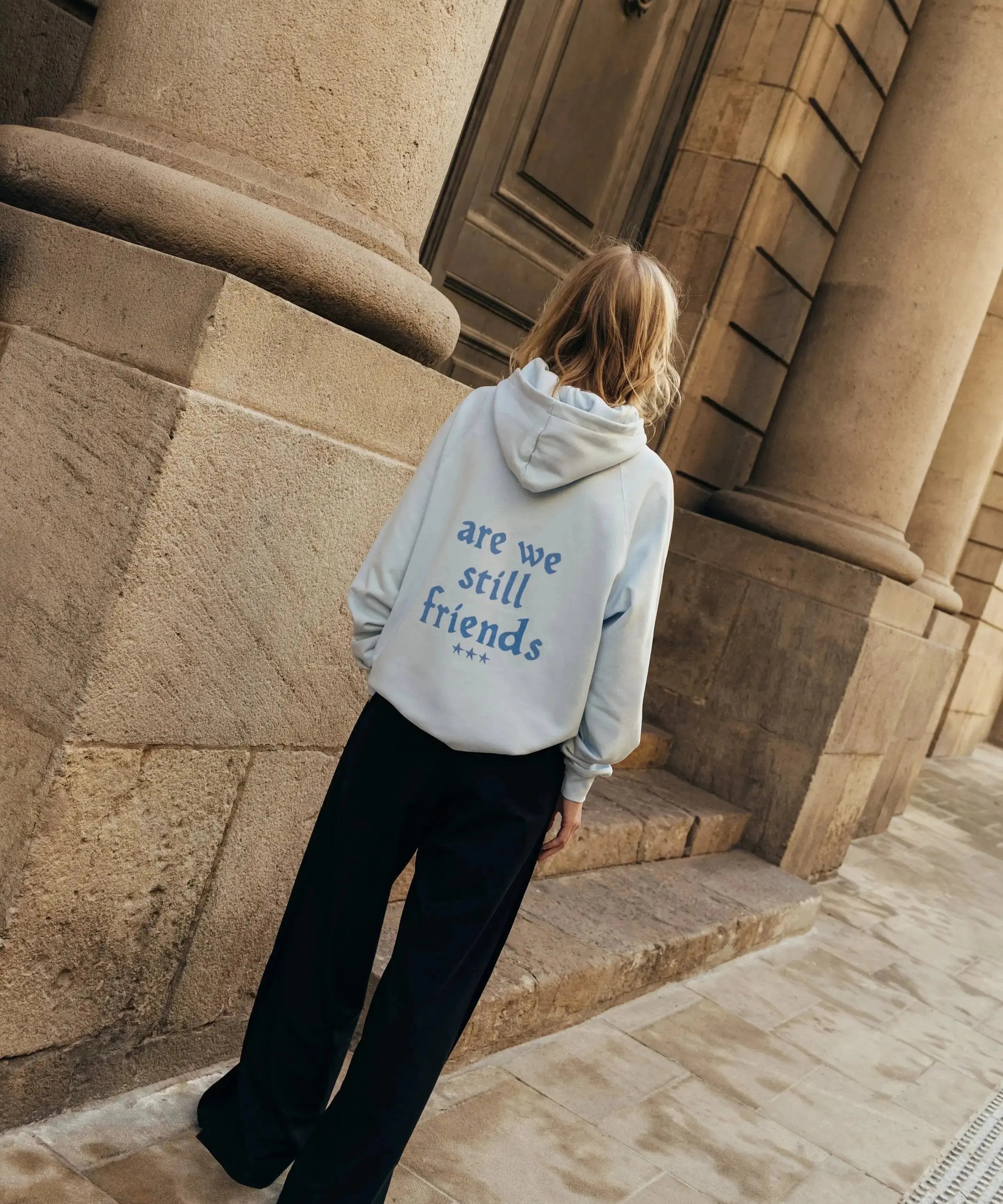 Portraits de Famille Dar Vida The Hoodie Amigos Model 4