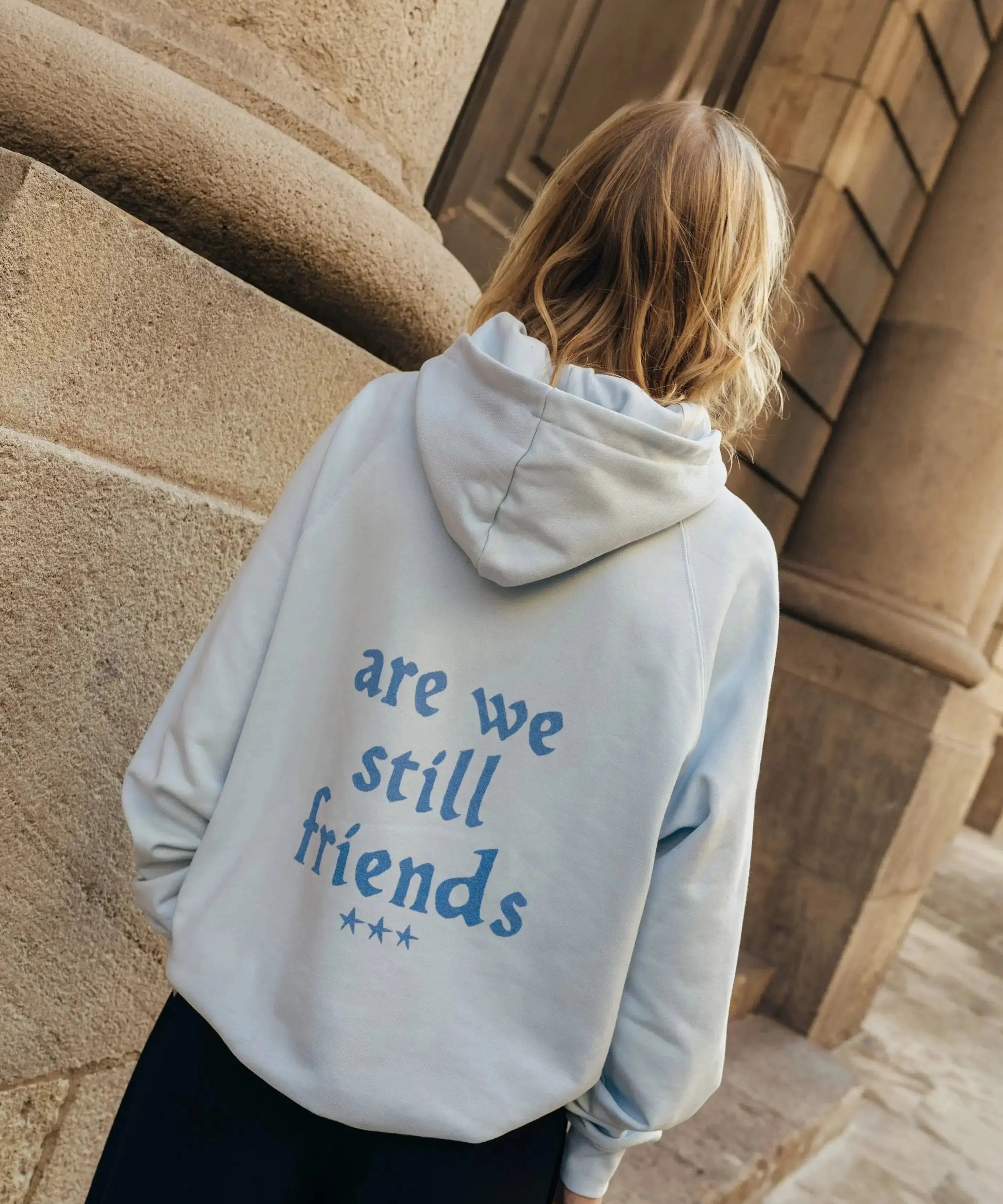 Portraits de Famille Dar Vida The Hoodie Amigos Model 6