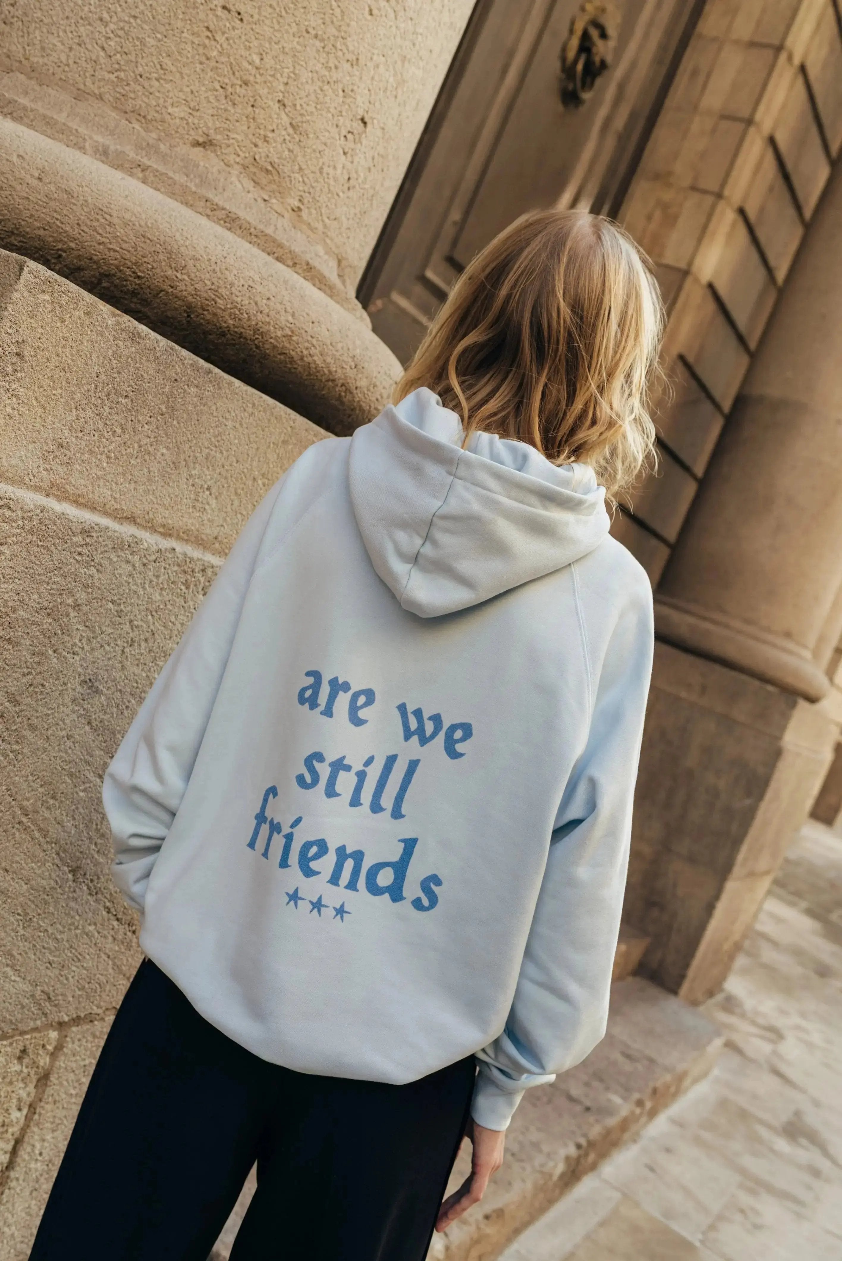 Portraits de Famille Dar Vida The Hoodie Amigos Model 6