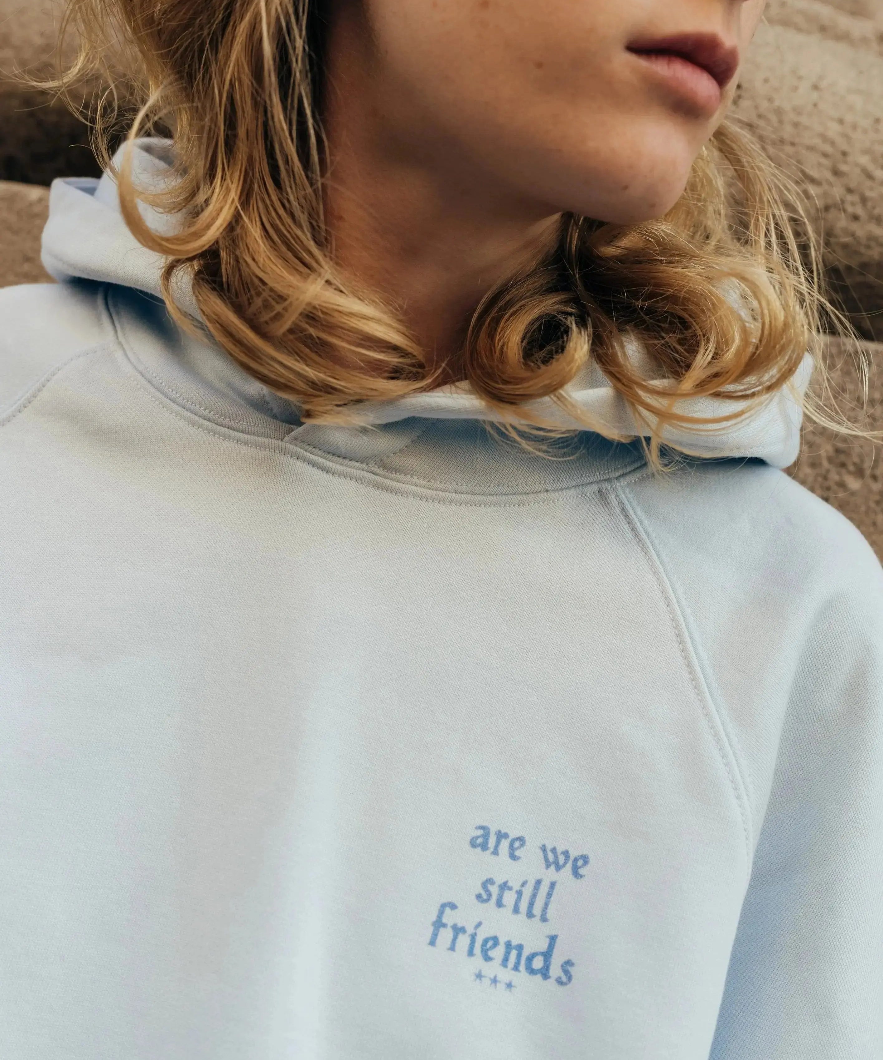 Portraits de Famille Dar Vida The Hoodie Amigos Model 7