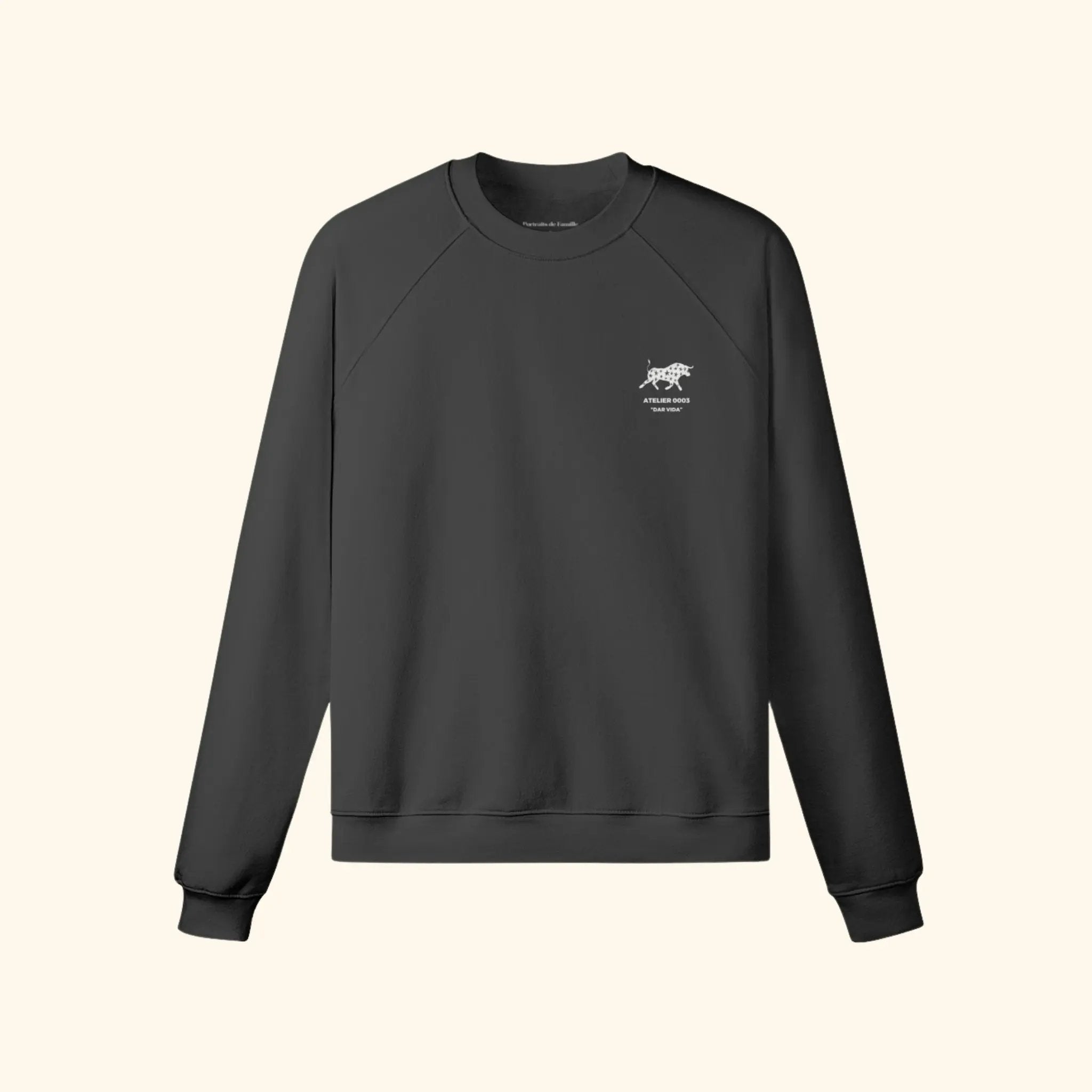 Portraits de Famille Dar Vida The Sweatshirt Pasión Midnight Black Heavy Cotton Front