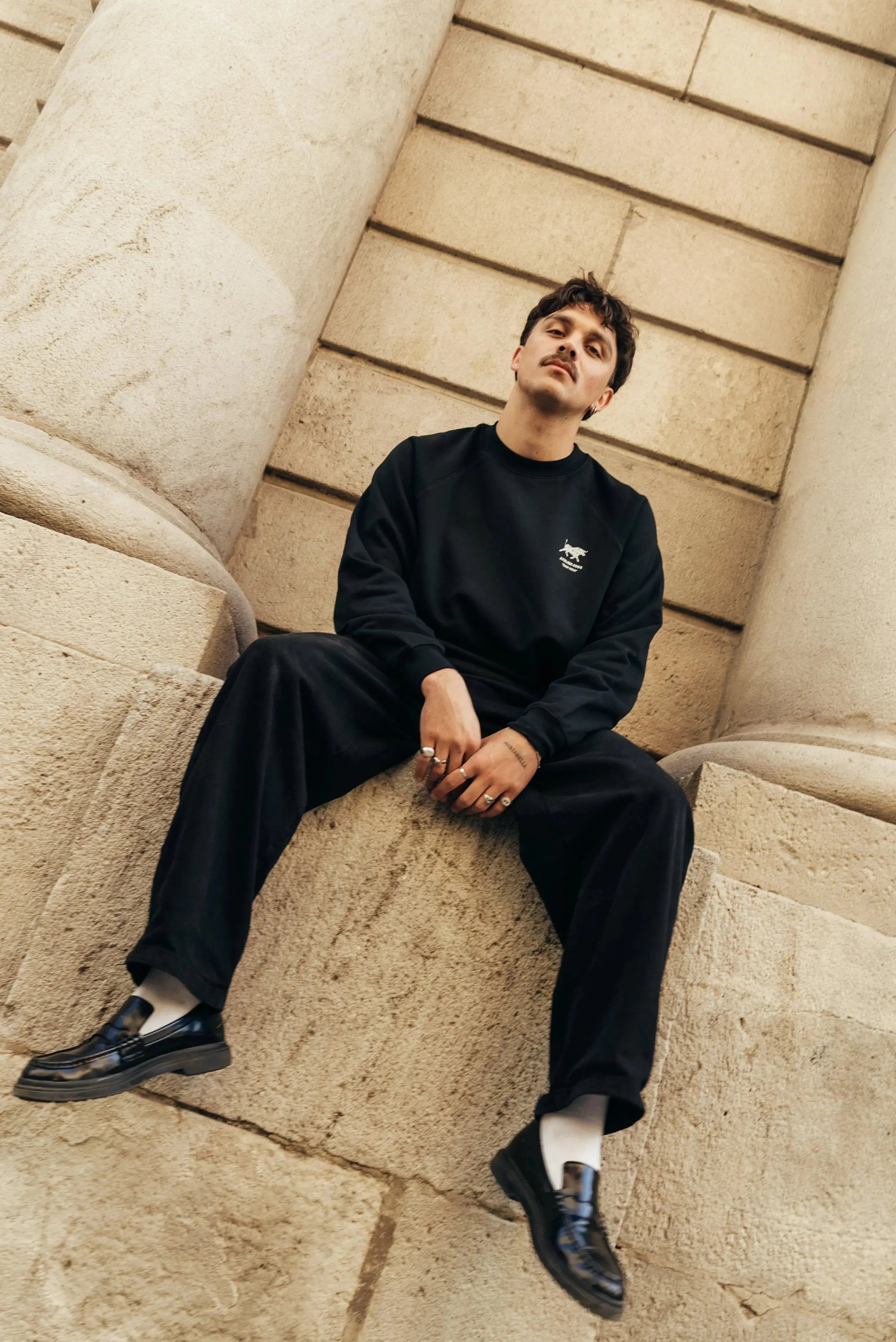 Portraits de Famille Dar Vida The Sweatshirt Pasión Model 3