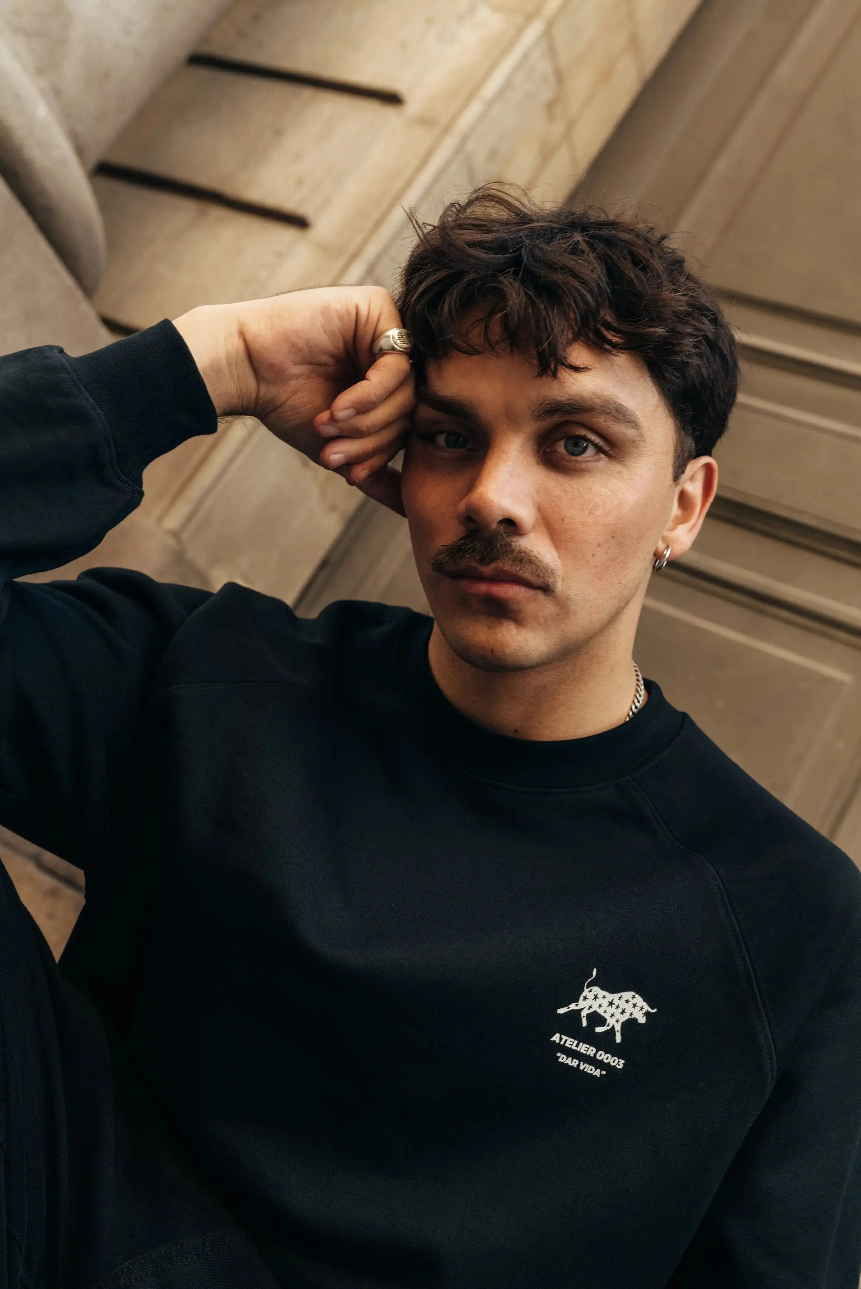 Portraits de Famille Dar Vida The Sweatshirt Pasión Model 6