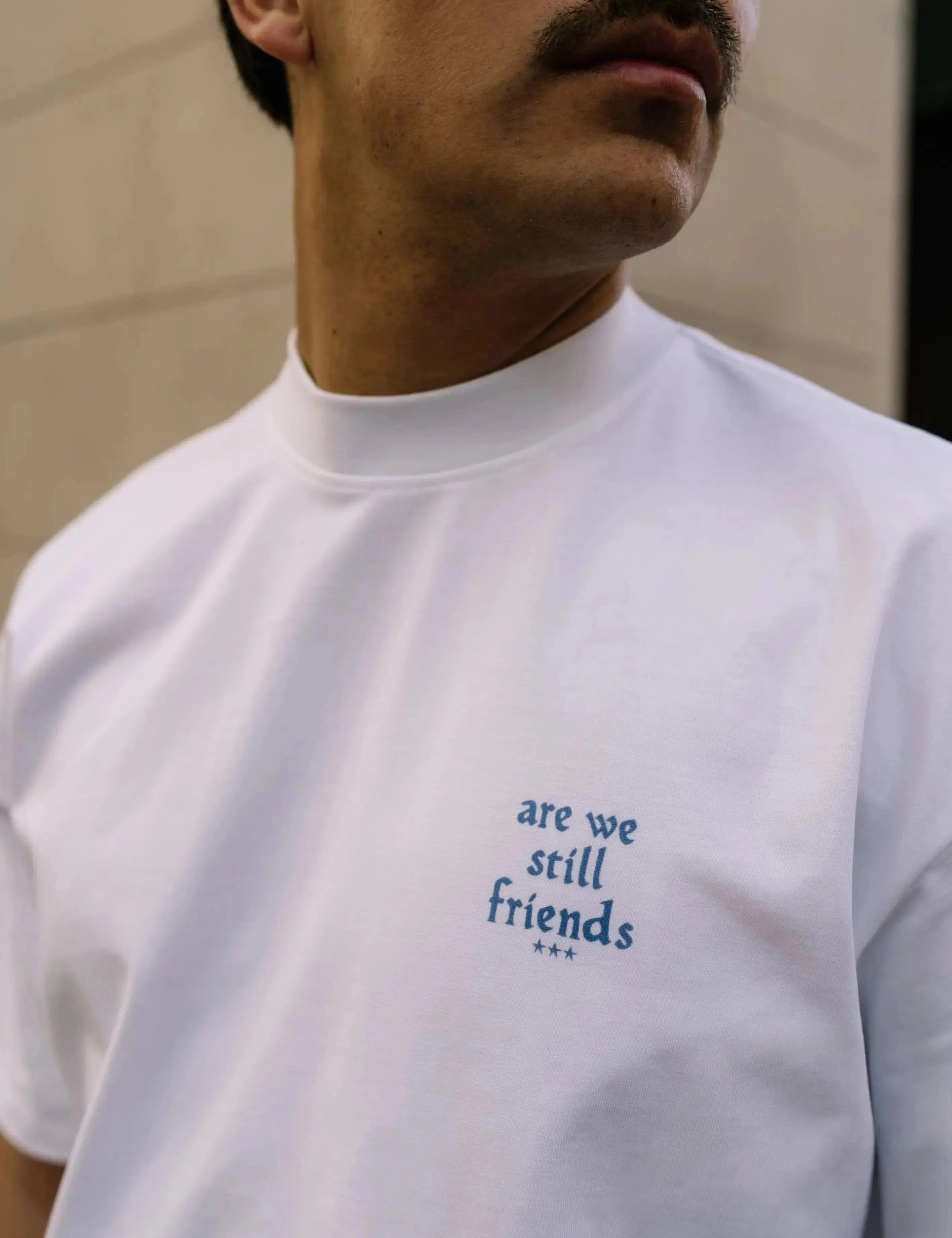 Portraits de Famille Dar Vida The Tee Amigos Model 4