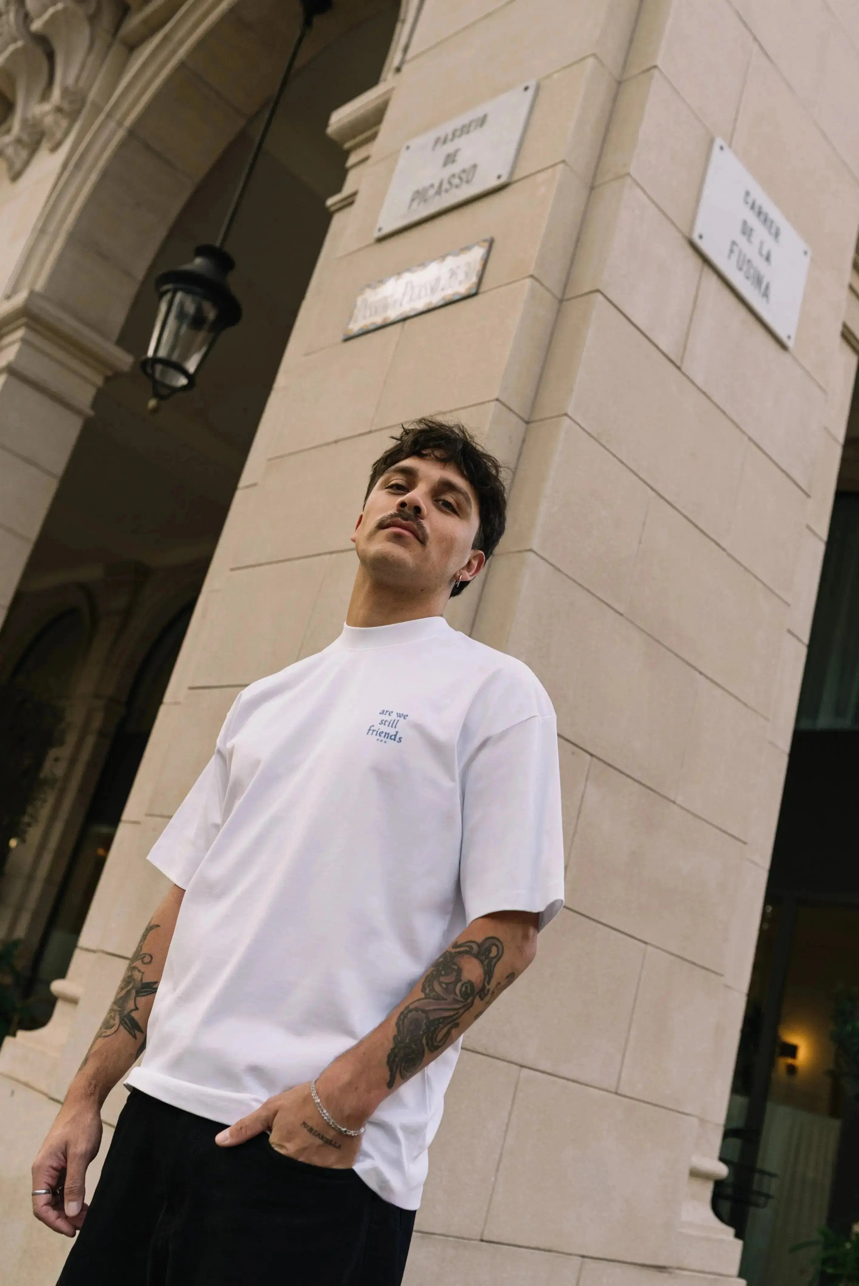 Portraits de Famille Dar Vida The Tee Amigos Model 8