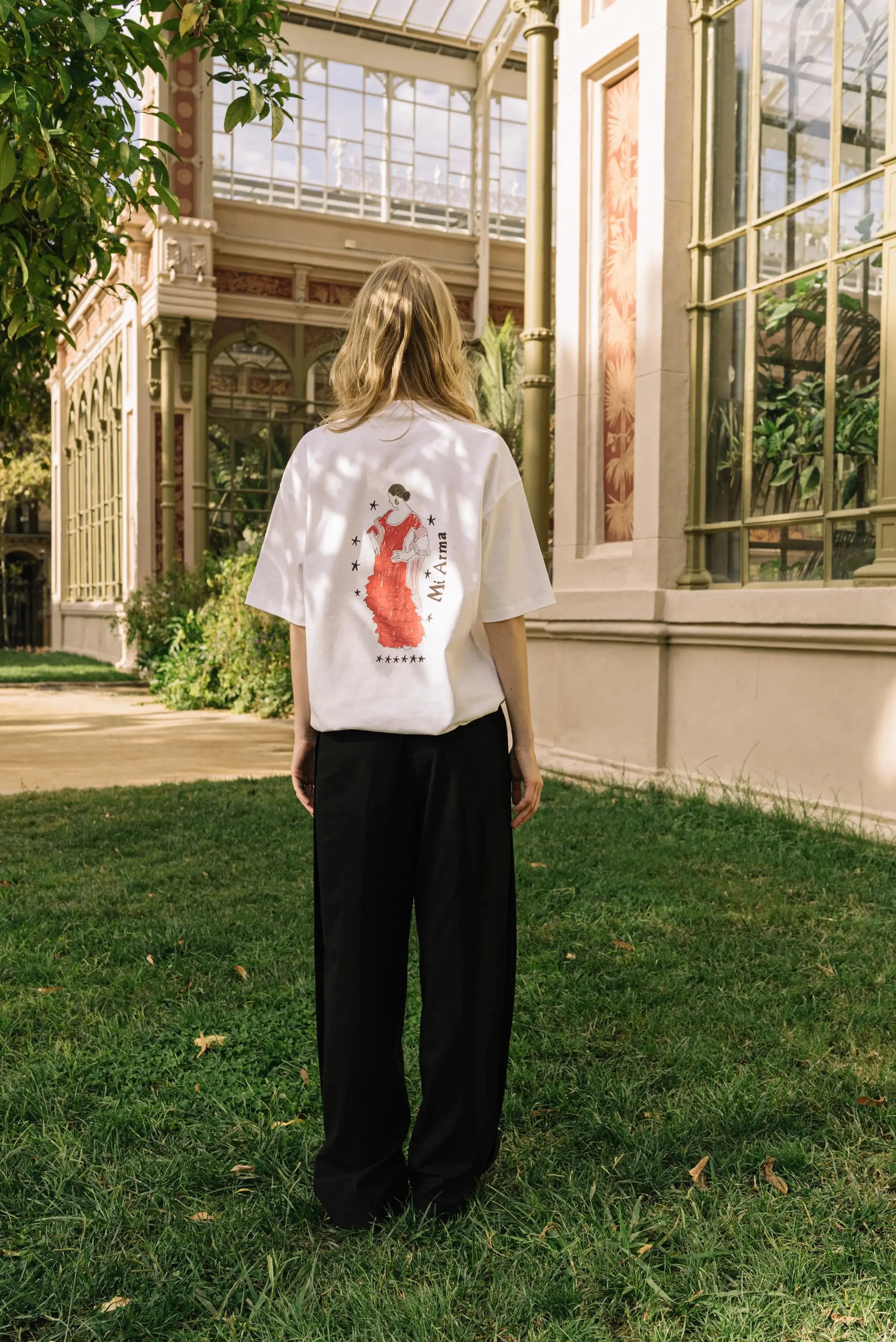 Portraits de Famille Dar Vida The Tee Bailaora Model 2