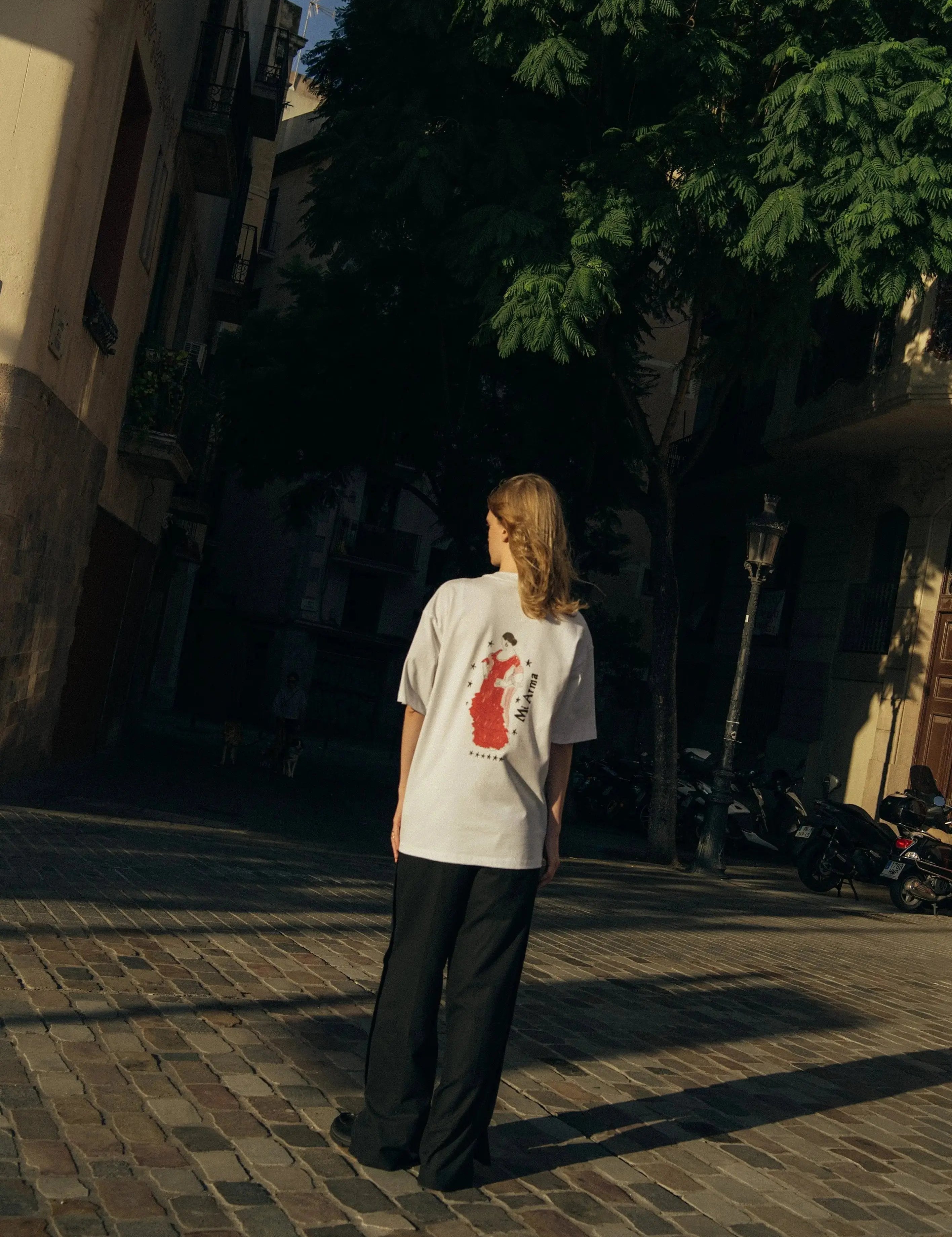 Portraits de Famille Dar Vida The Tee Bailaora Model 7