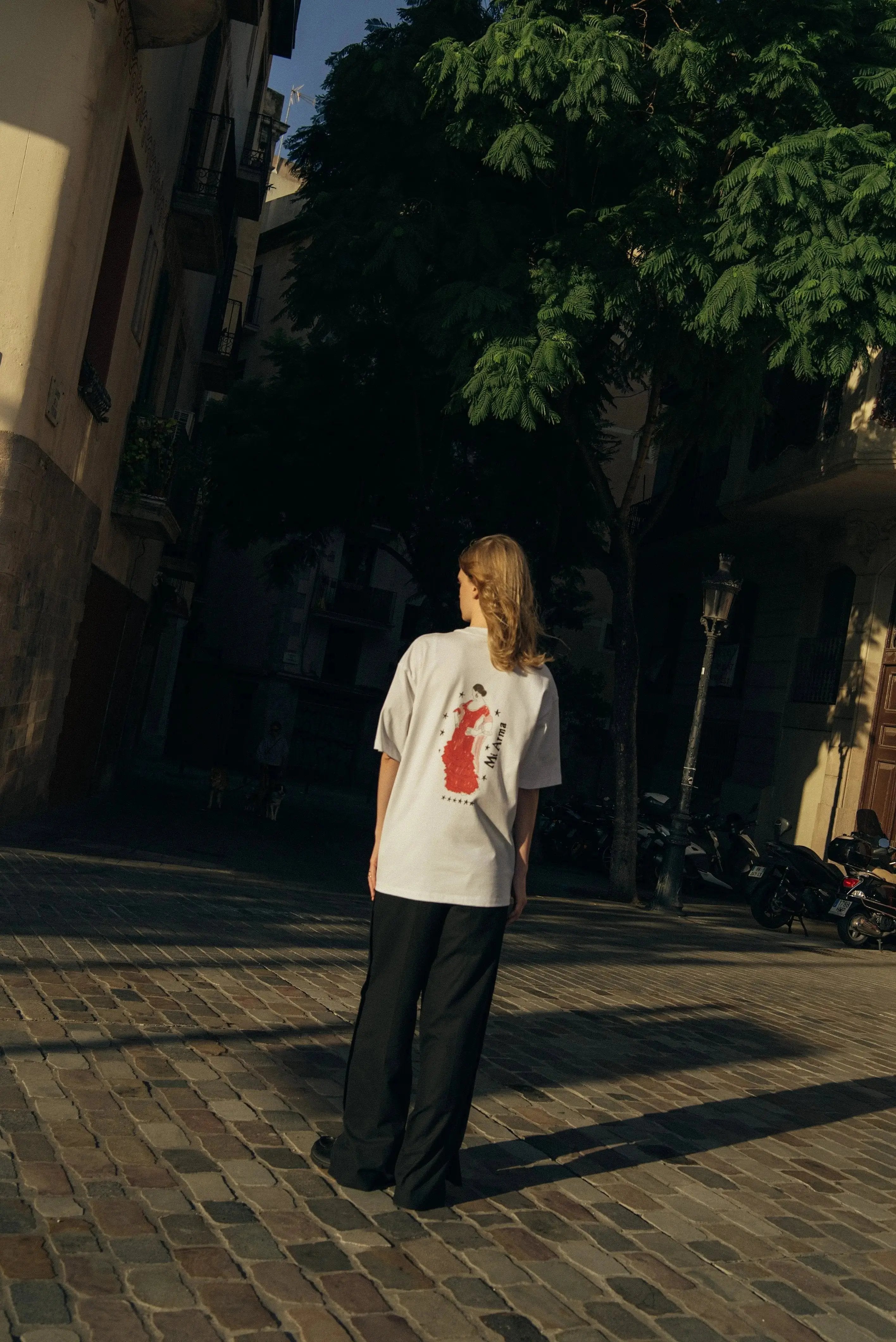 Portraits de Famille Dar Vida The Tee Bailaora Model 7