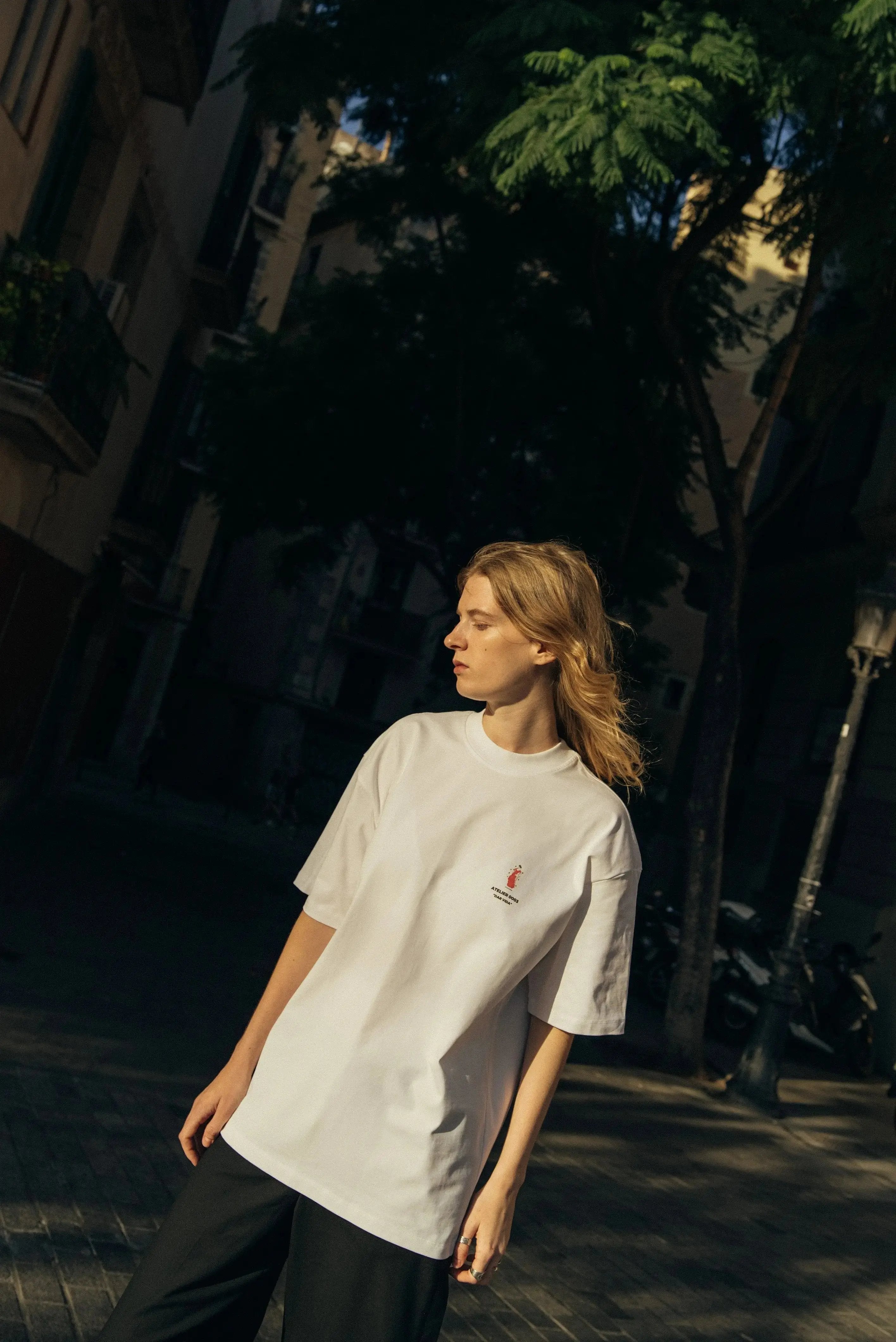 Portraits de Famille Dar Vida The Tee Bailaora Model 8