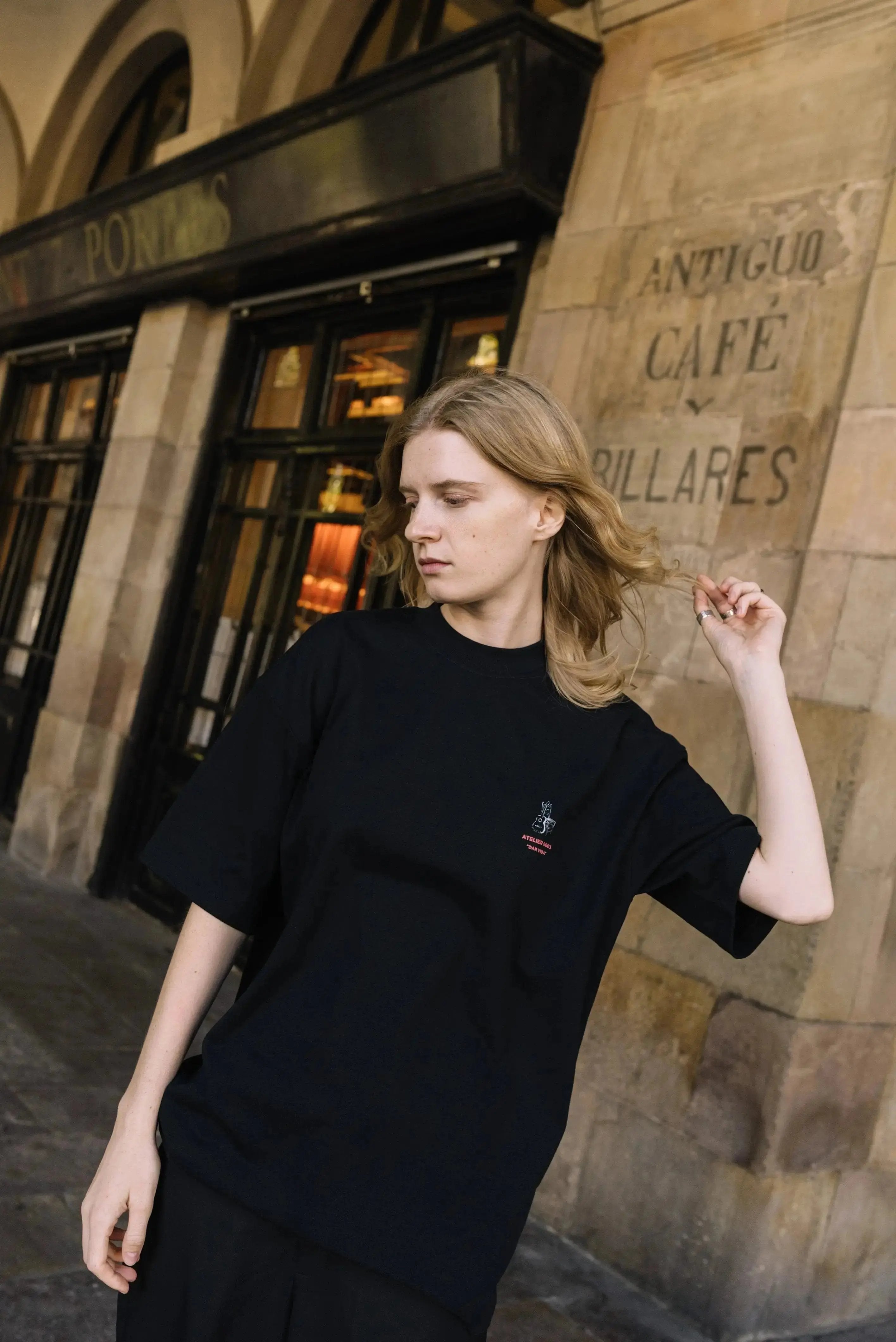 Portraits de Famille Dar Vida The Tee Flamenca Model 4