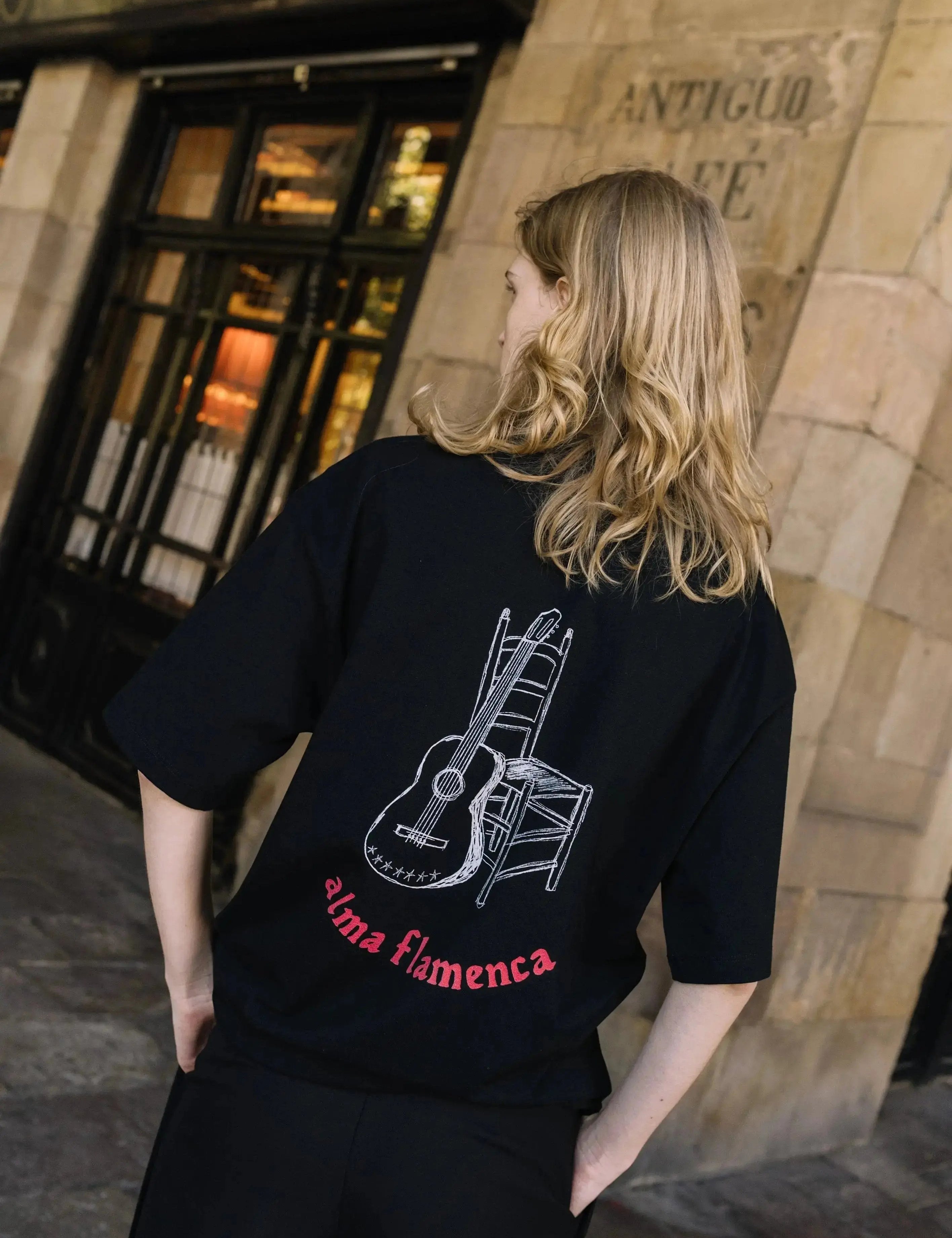 Portraits de Famille Dar Vida The Tee Flamenca Model 5