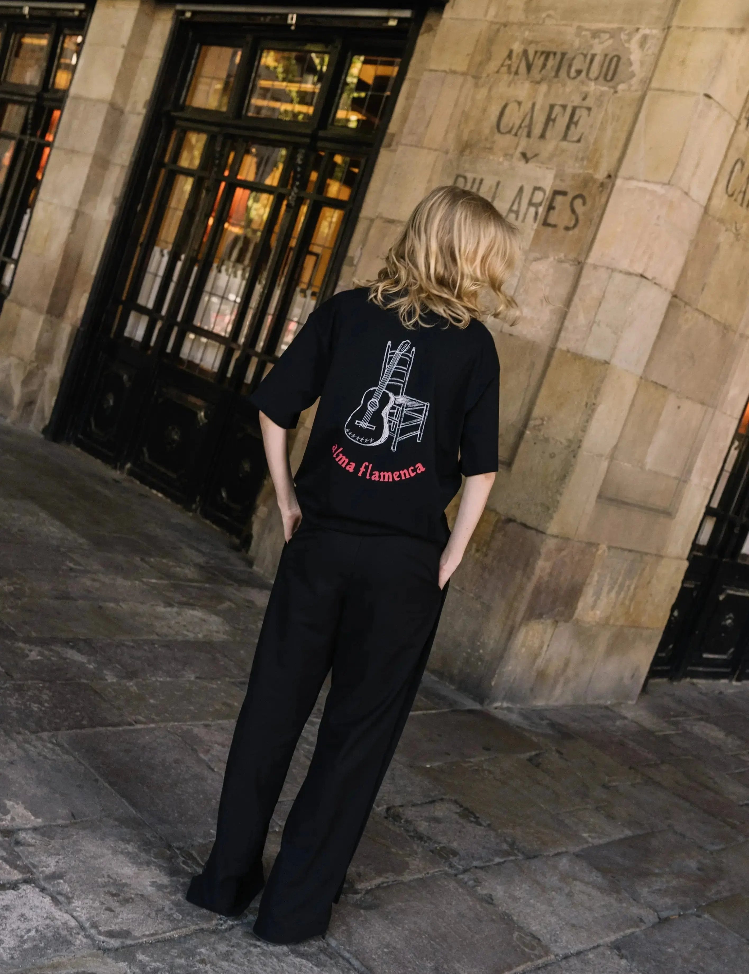 Portraits de Famille Dar Vida The Tee Flamenca Model 9