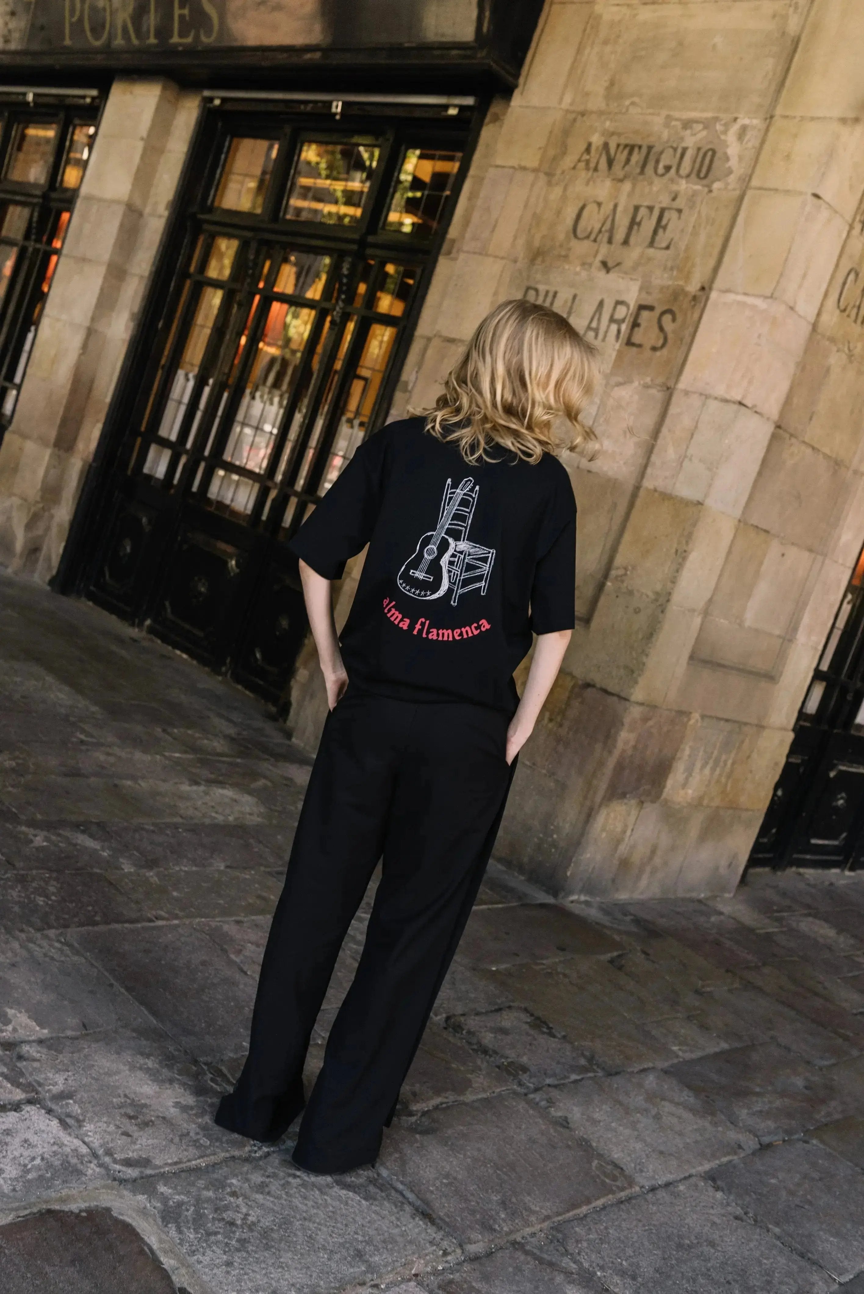 Portraits de Famille Dar Vida The Tee Flamenca Model 9