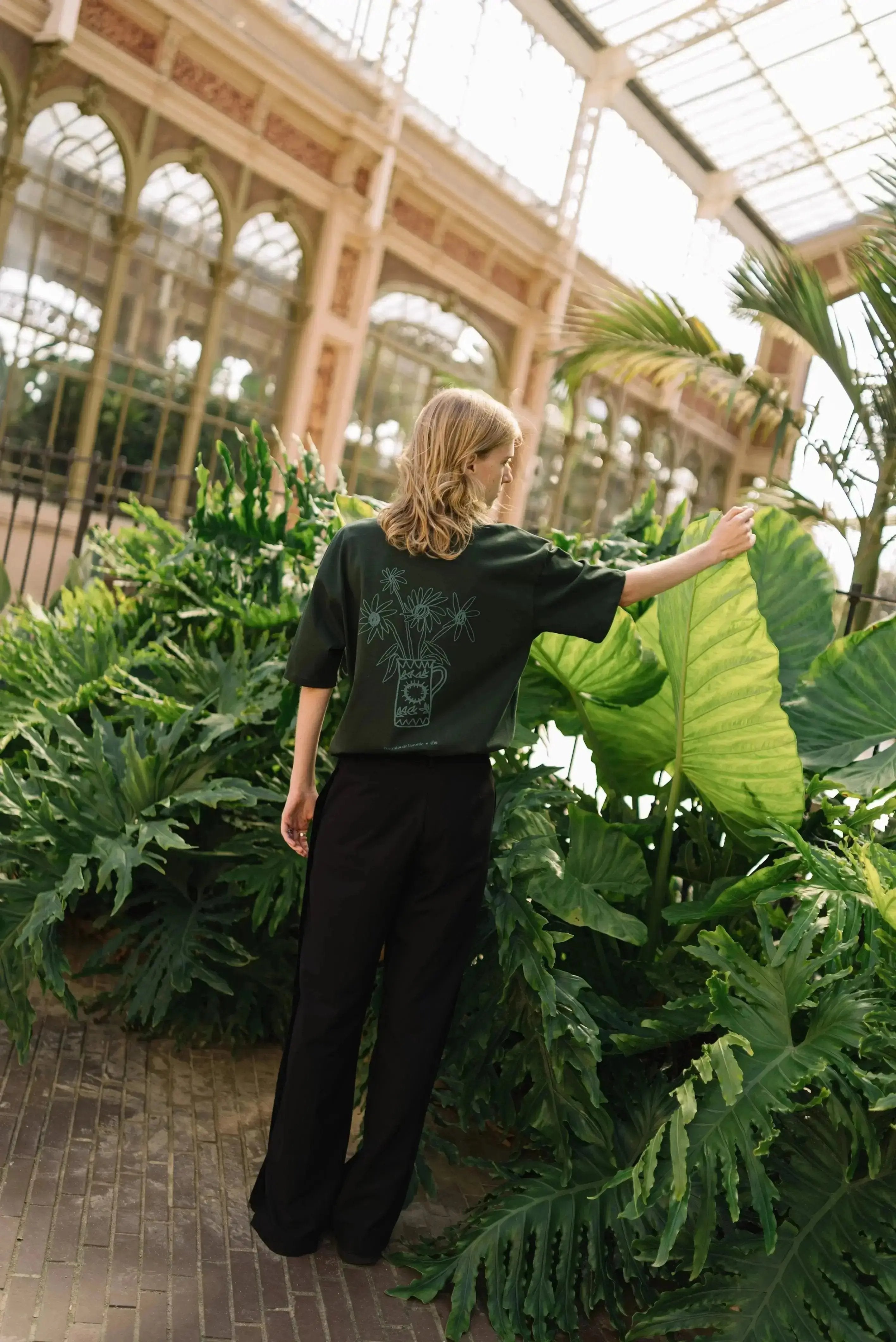 Portraits de Famille Dar Vida The Tee Flor Model 4