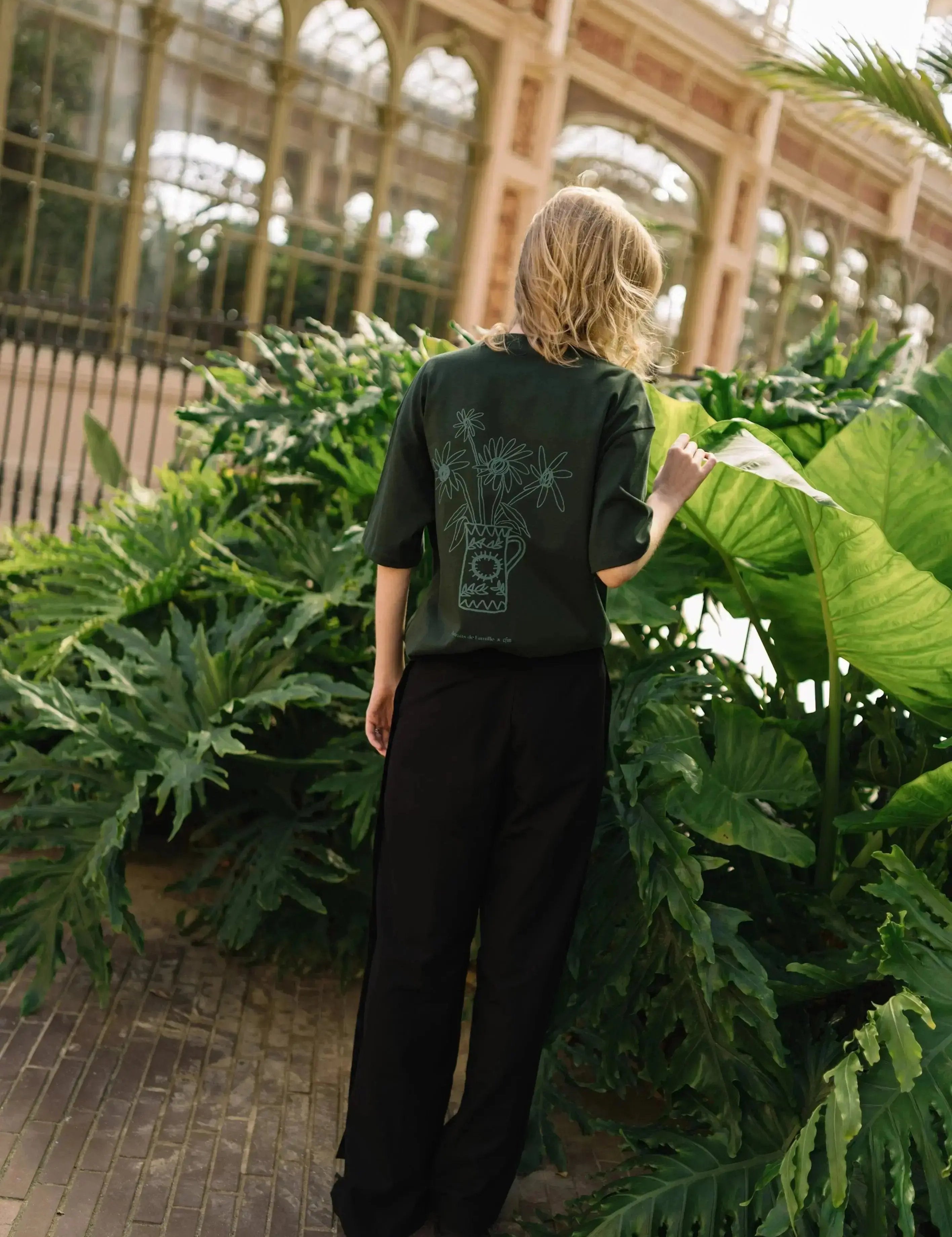 Portraits de Famille Dar Vida The Tee Flor Model 7