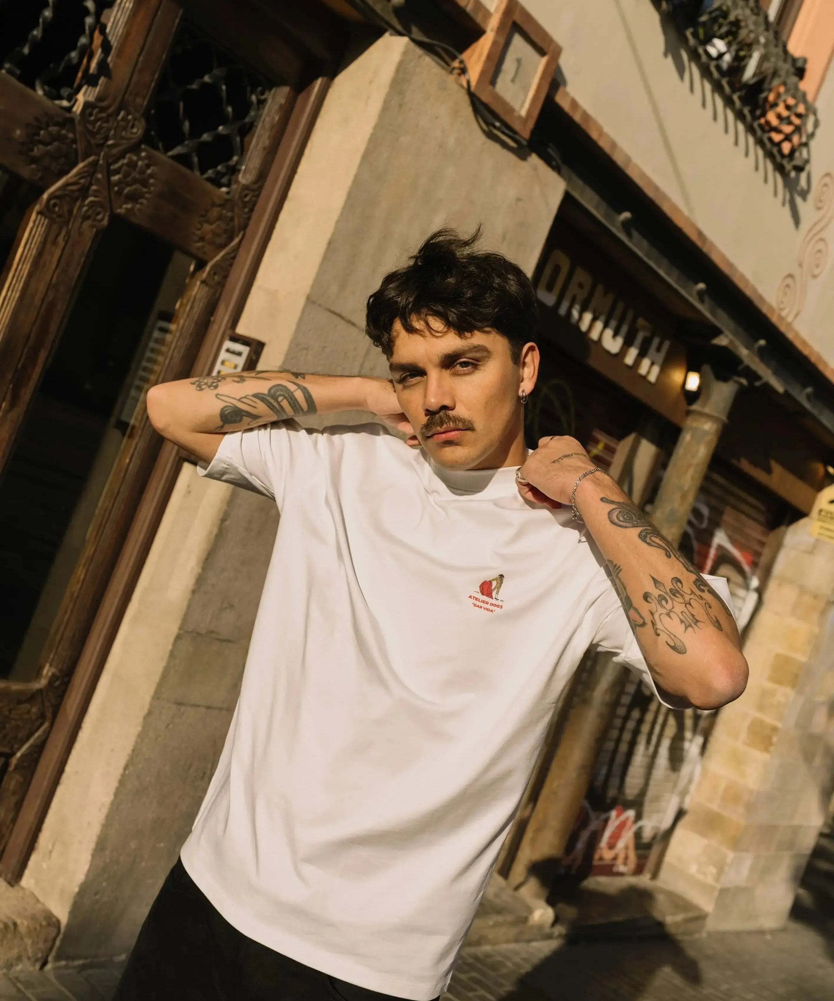 Portraits de Famille Dar Vida The Tee Gloria Model 3