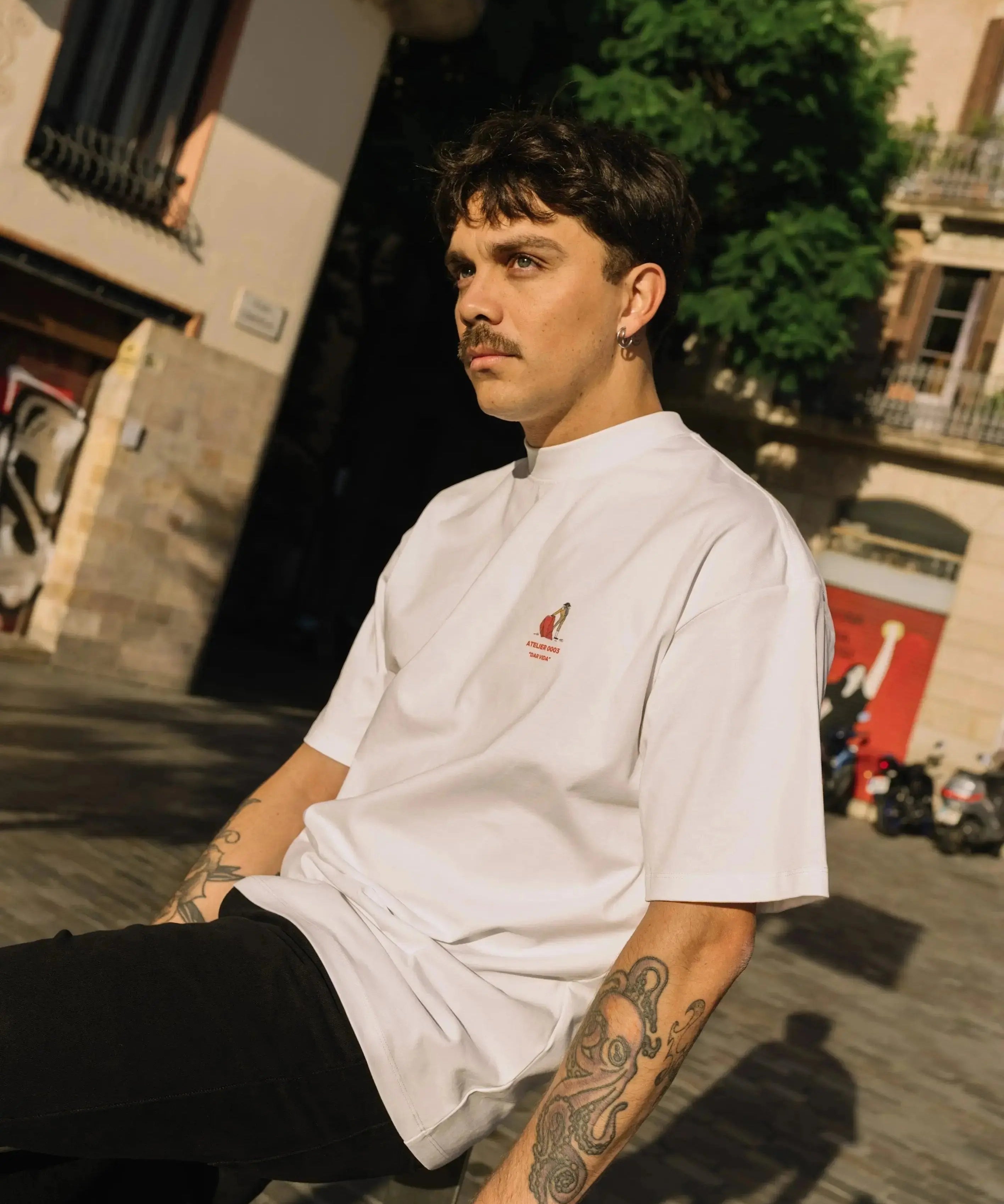 Portraits de Famille Dar Vida The Tee Gloria Model 5