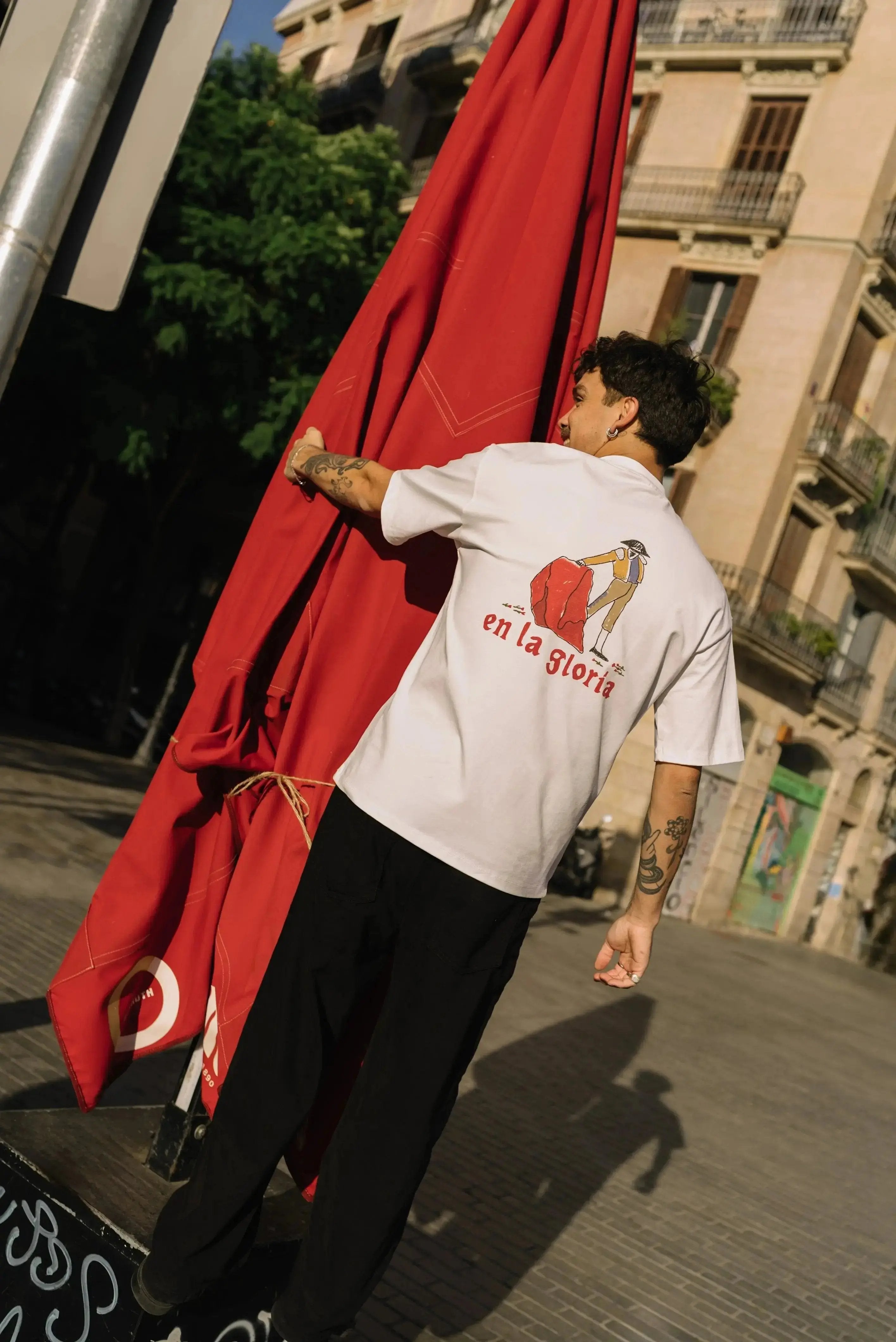 Portraits de Famille Dar Vida The Tee Gloria Model 7