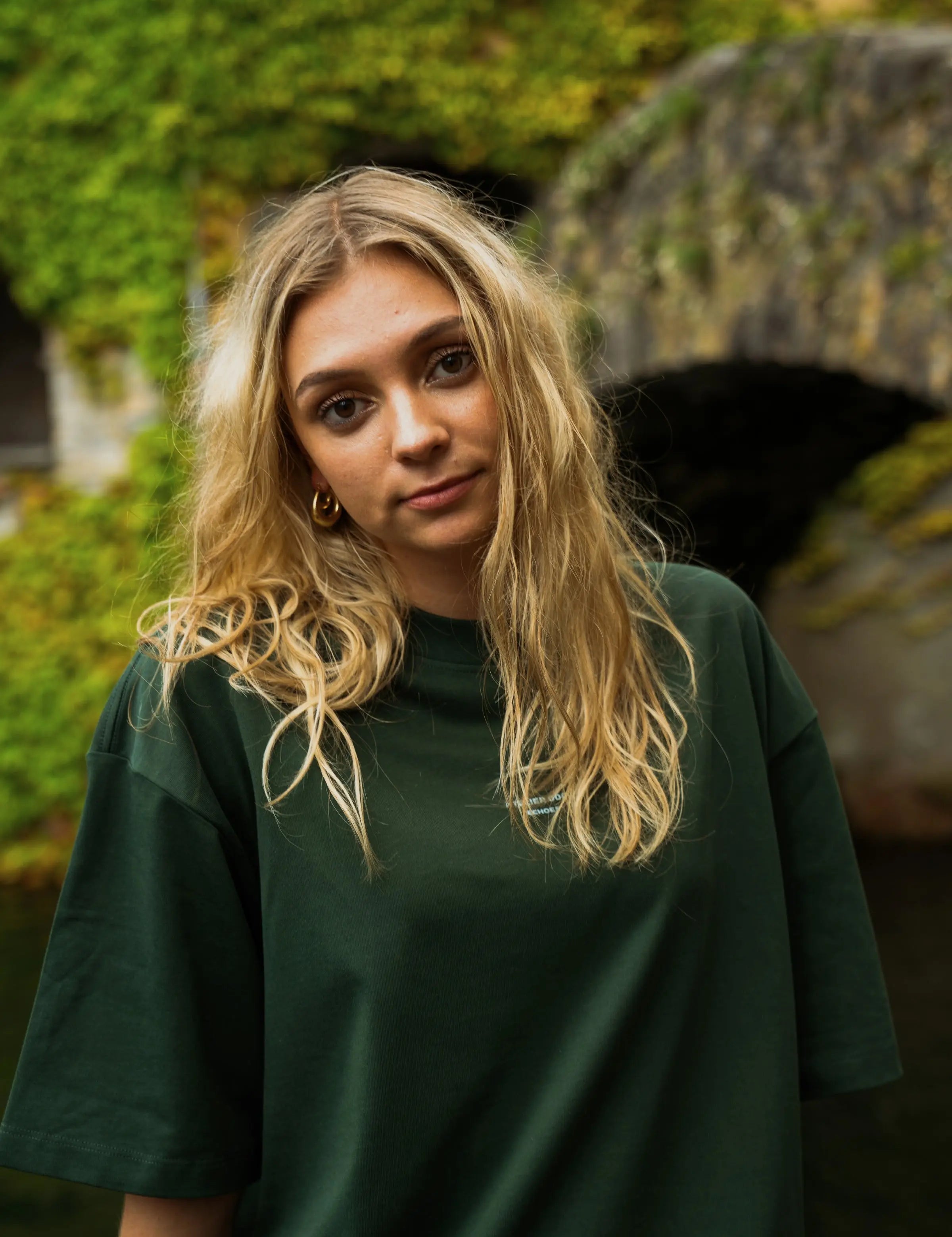 Portraits de Famille Echoes The Tee Blooming Model 2