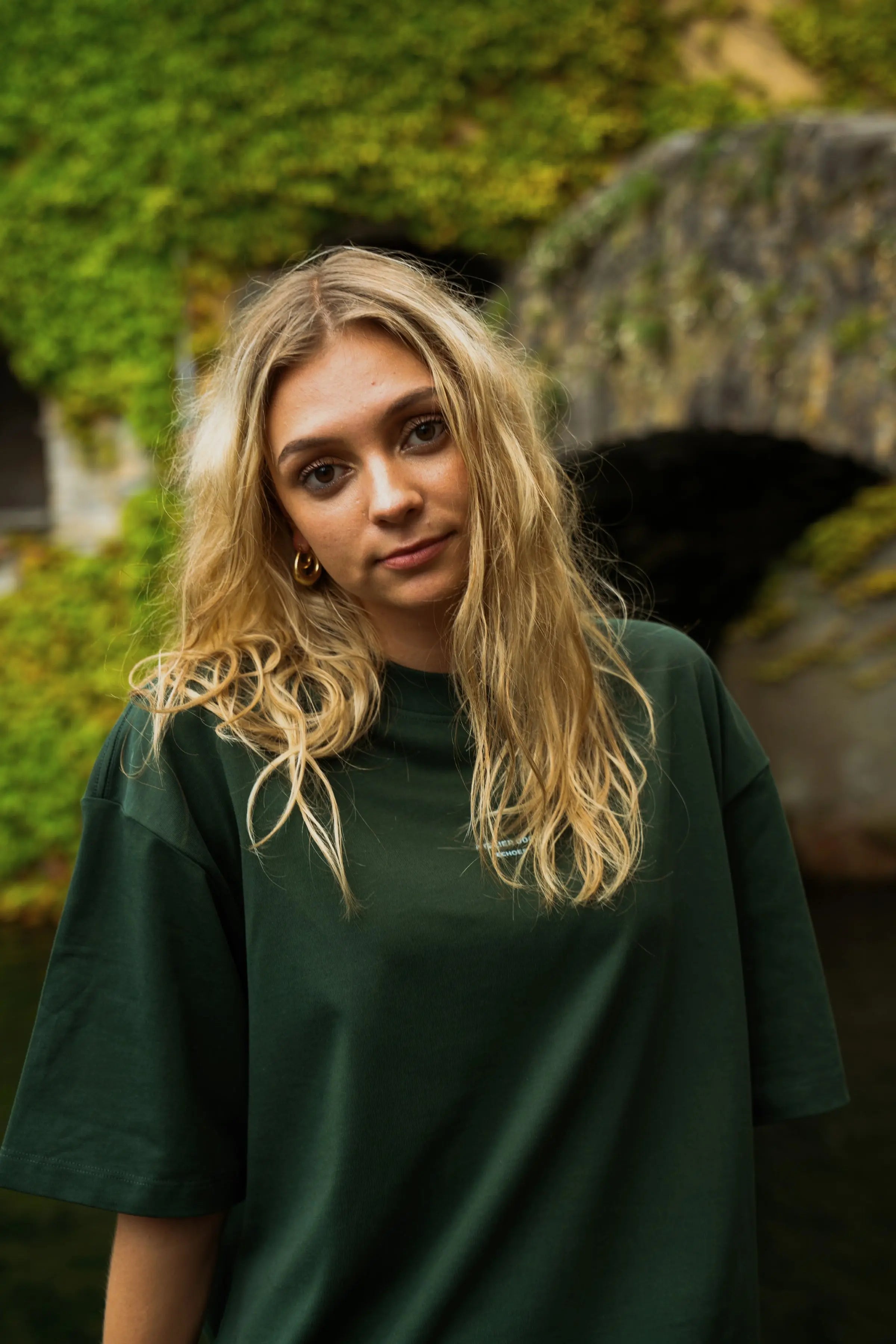 Portraits de Famille Echoes The Tee Blooming Model 2