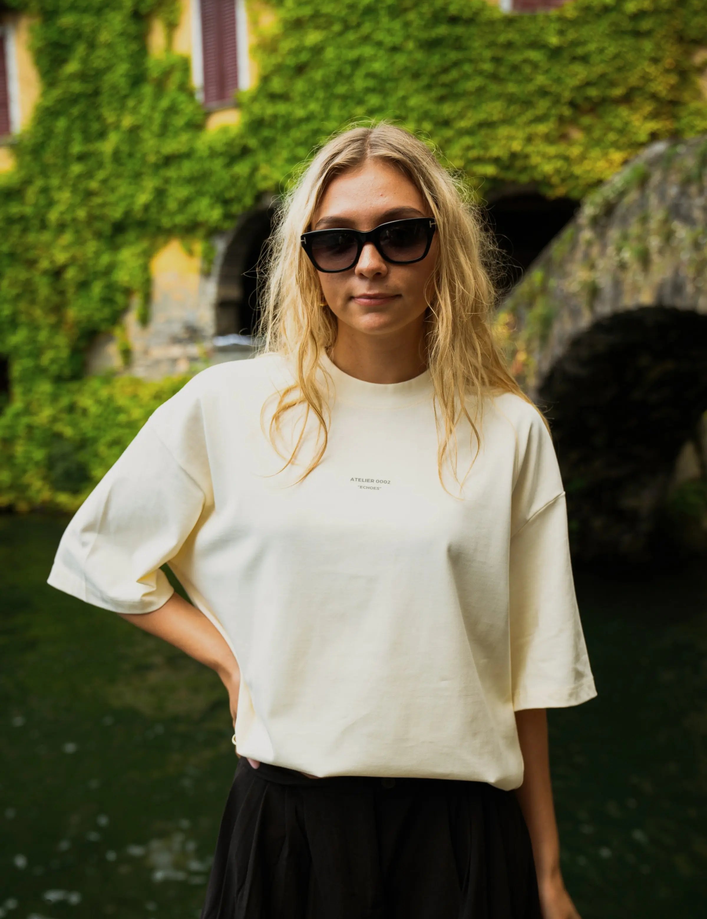 Portraits de Famille Echoes The Tee Orchard Model 3