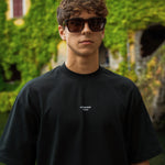 Portraits de Famille Echoes The Tee Waiting Room Model 3