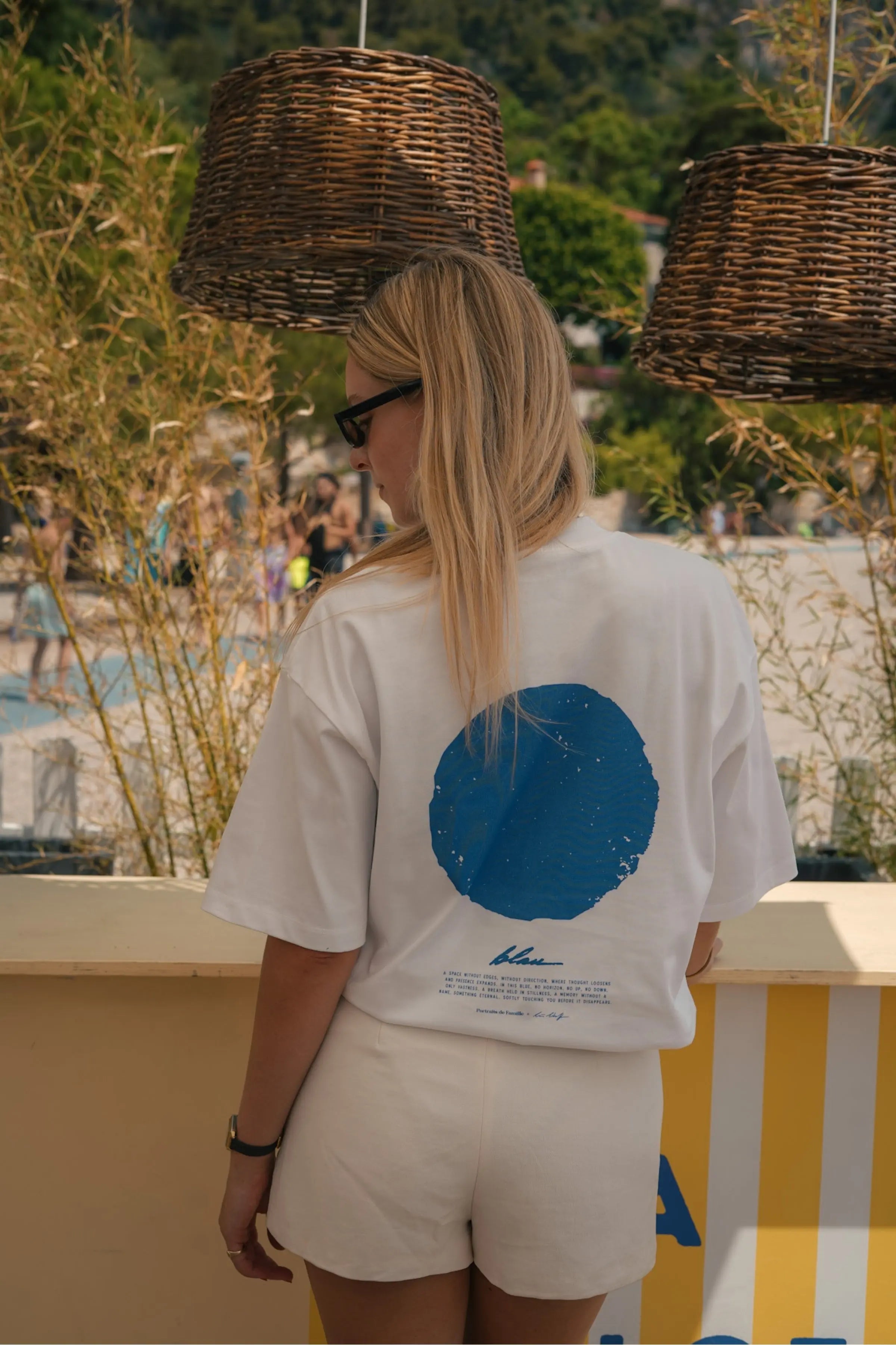 Portraits de Famille El Mar Blau The Tee Blau Model 3
