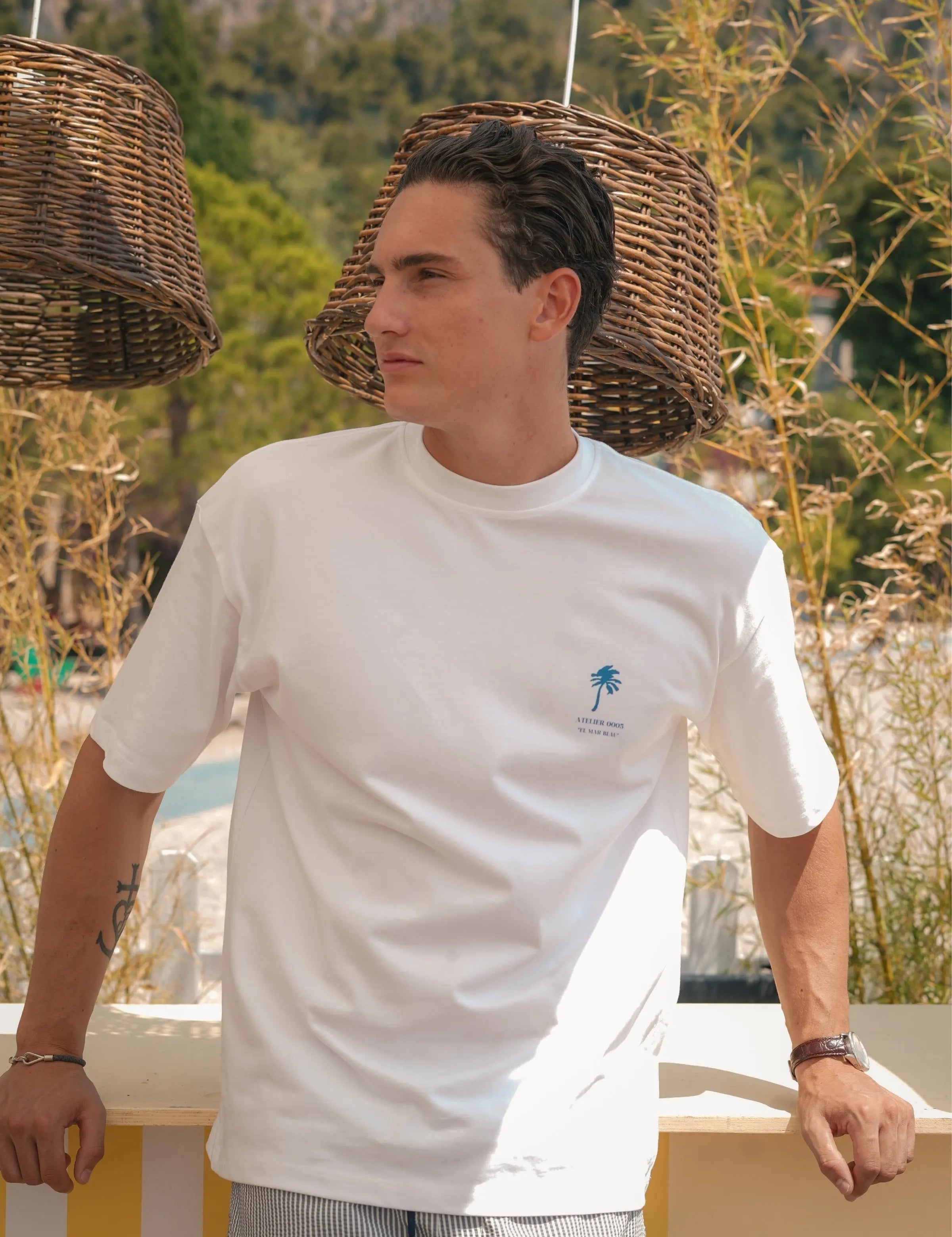 Portraits de Famille El Mar Blau The Tee El Mar Blau Model 10