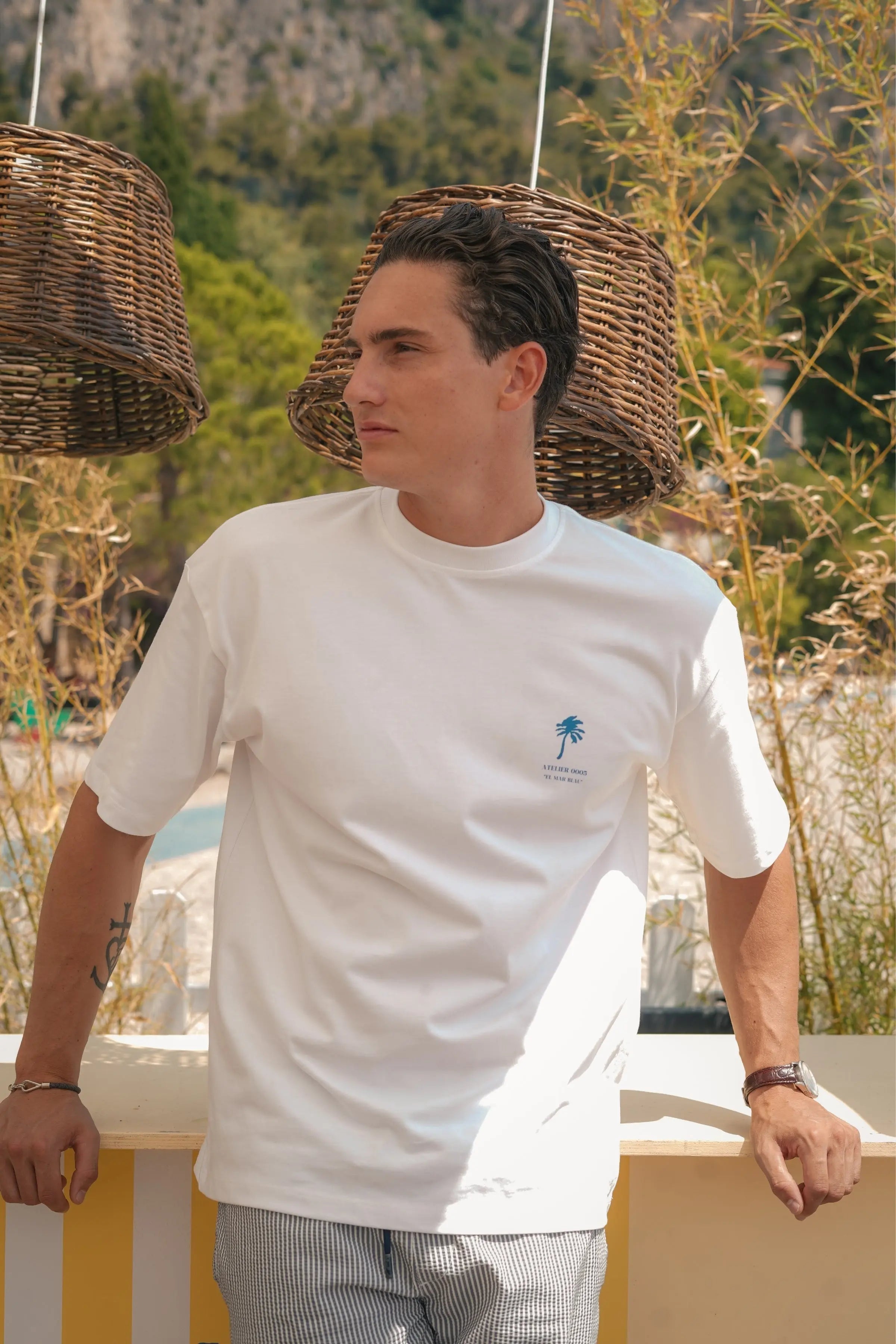 Portraits de Famille El Mar Blau The Tee El Mar Blau Model 10