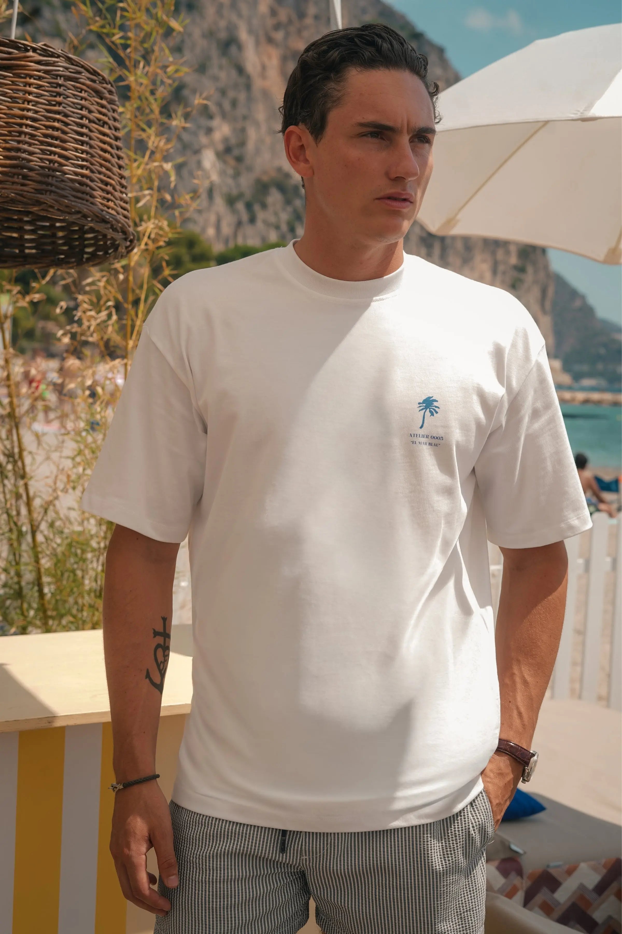 Portraits de Famille El Mar Blau The Tee El Mar Blau Model 2