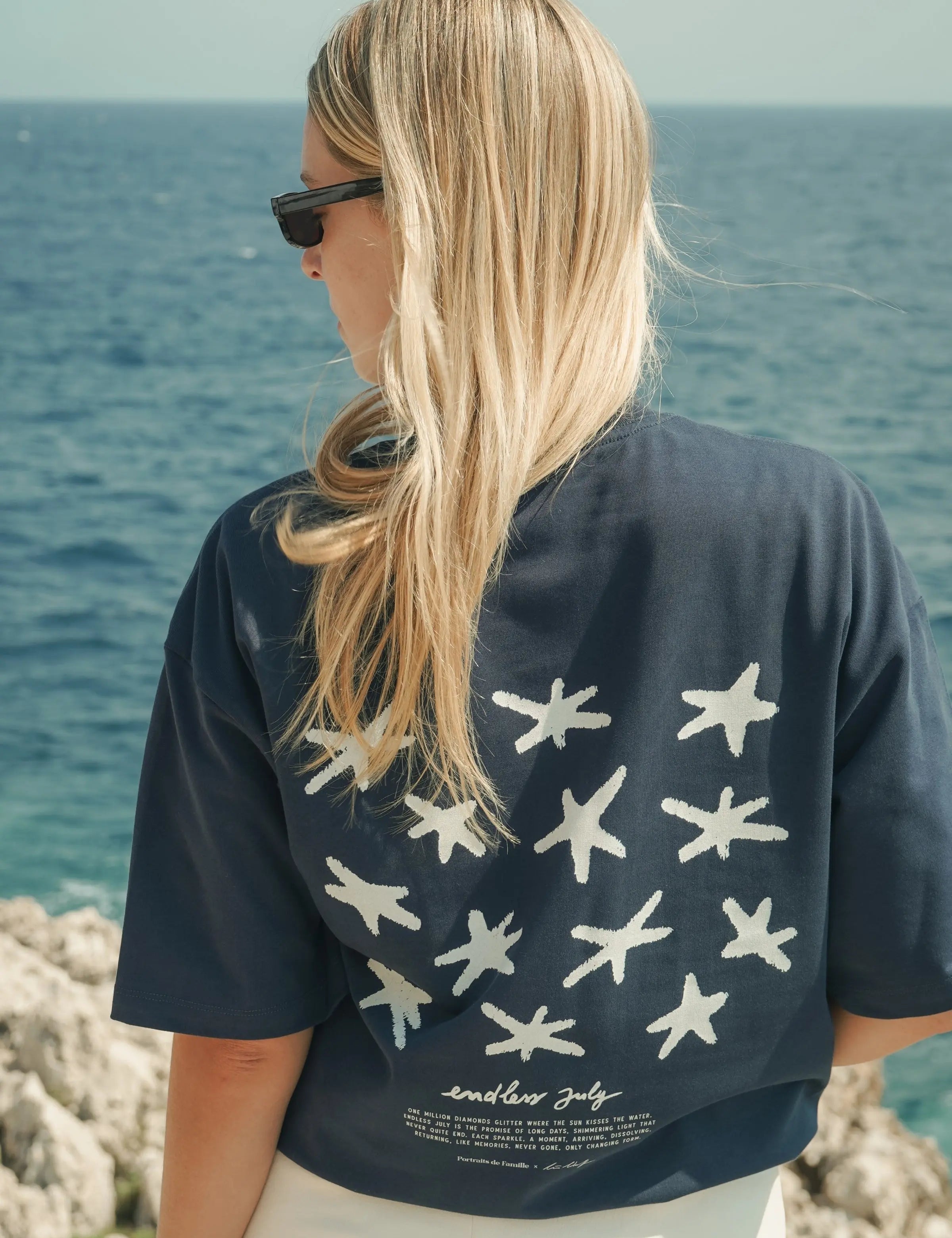 Portraits de Famille El Mar Blau The Tee Endless July Model 1