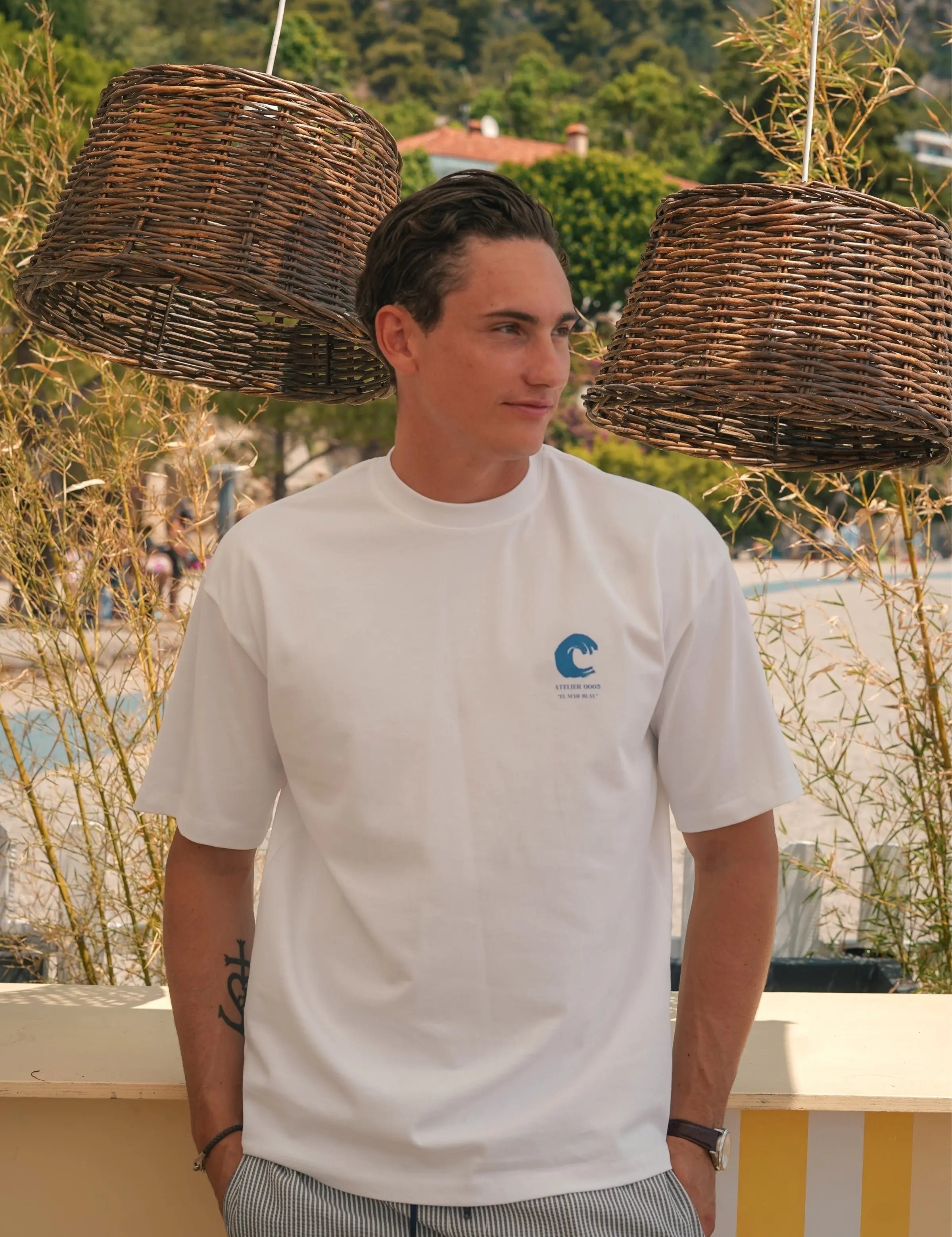 Portraits de Famille El Mar Blau TheTee Mucho Flow Model 8
