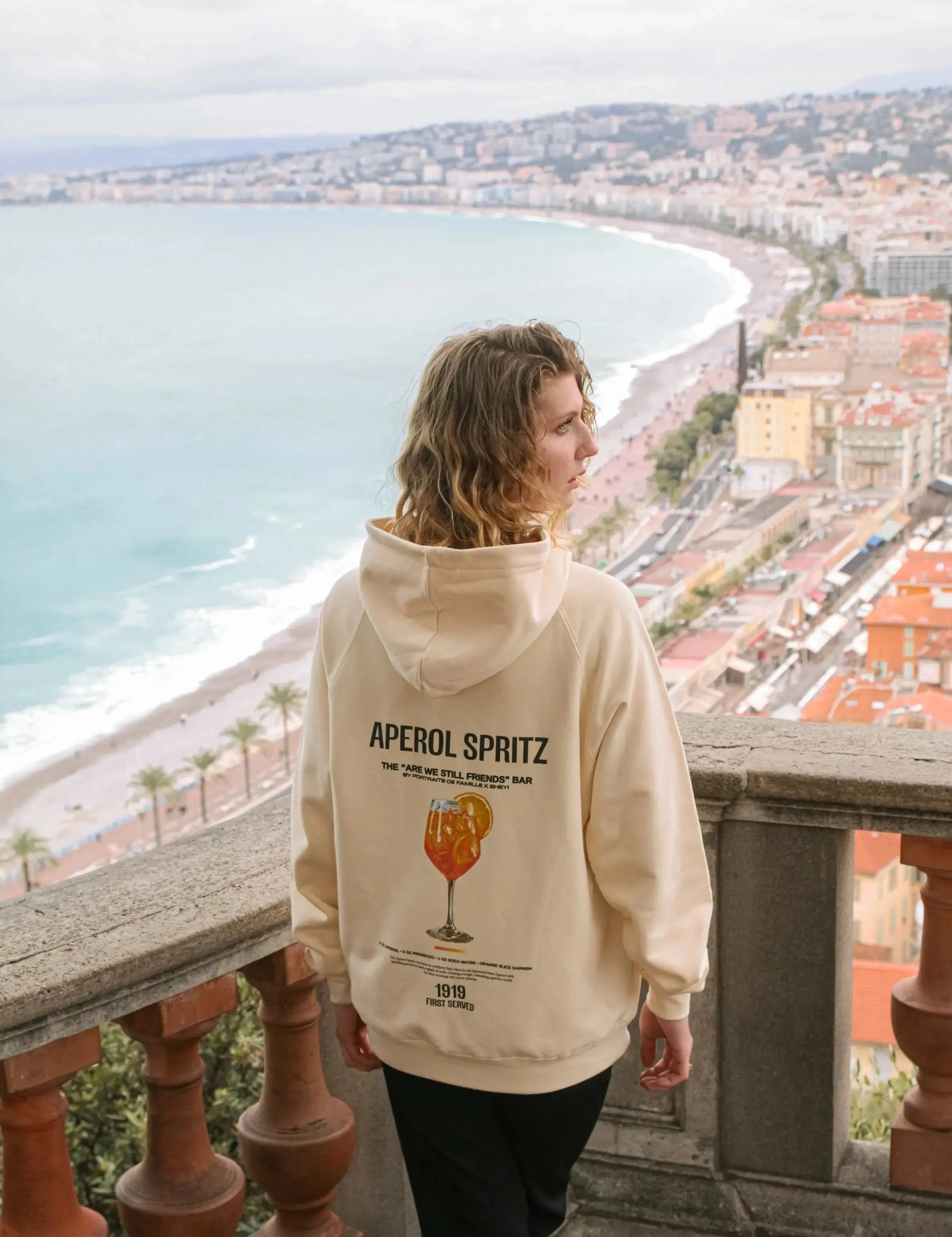 Portraits de Famille Liquid The Hoodie Aperol Spritz Model 3