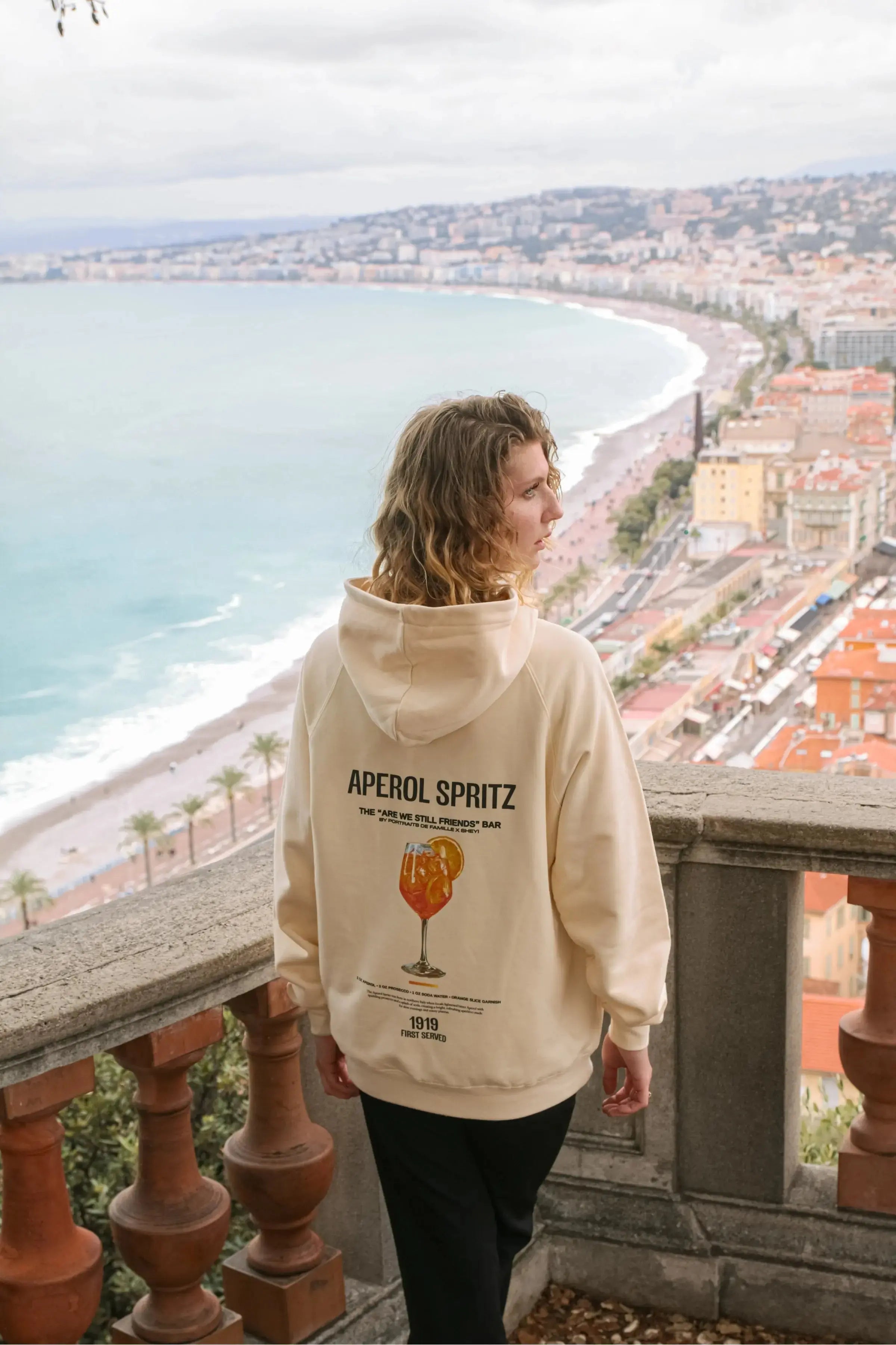 Portraits de Famille Liquid The Hoodie Aperol Spritz Model 3