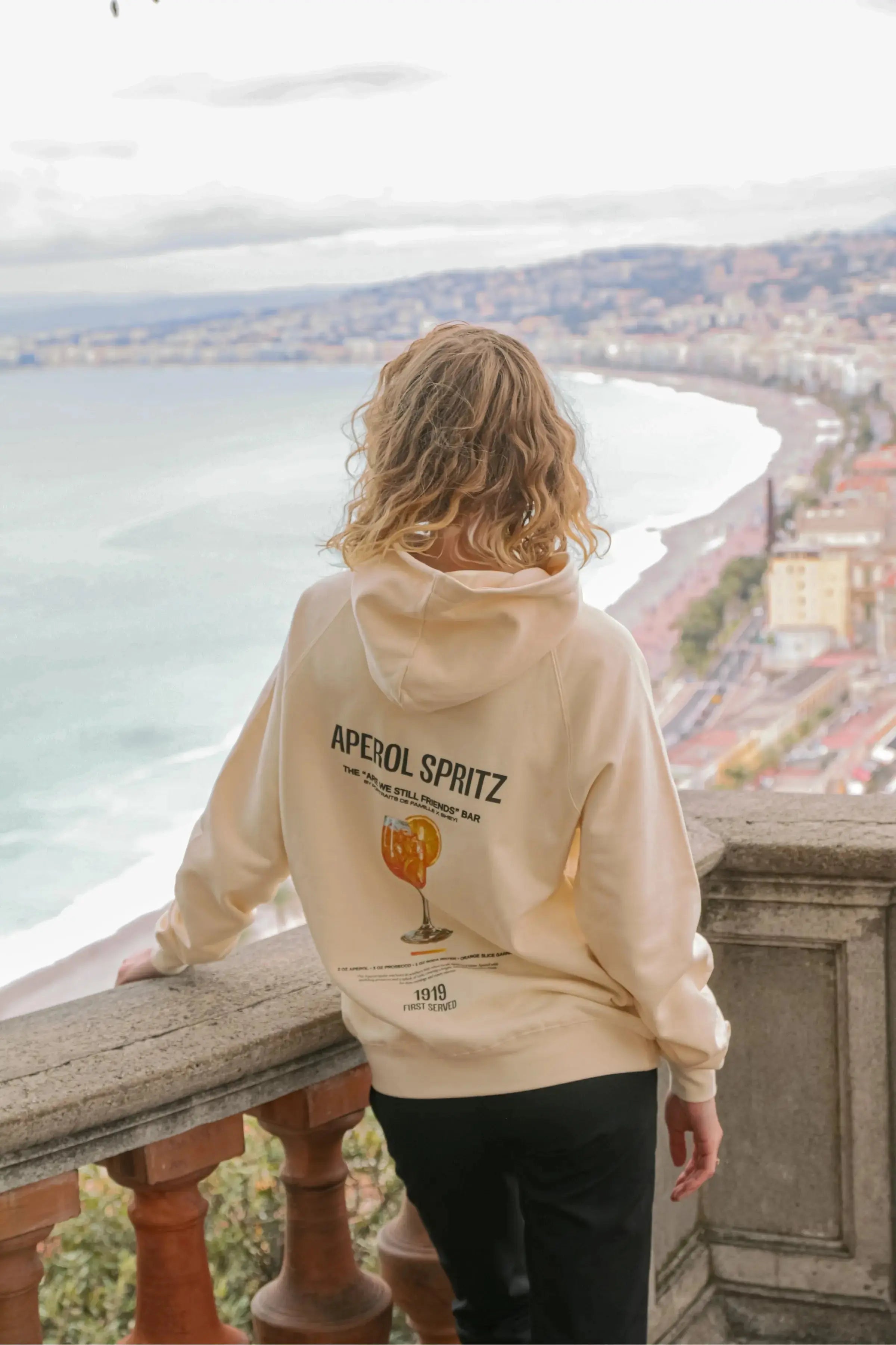 Portraits de Famille Liquid The Hoodie Aperol Spritz Model 4