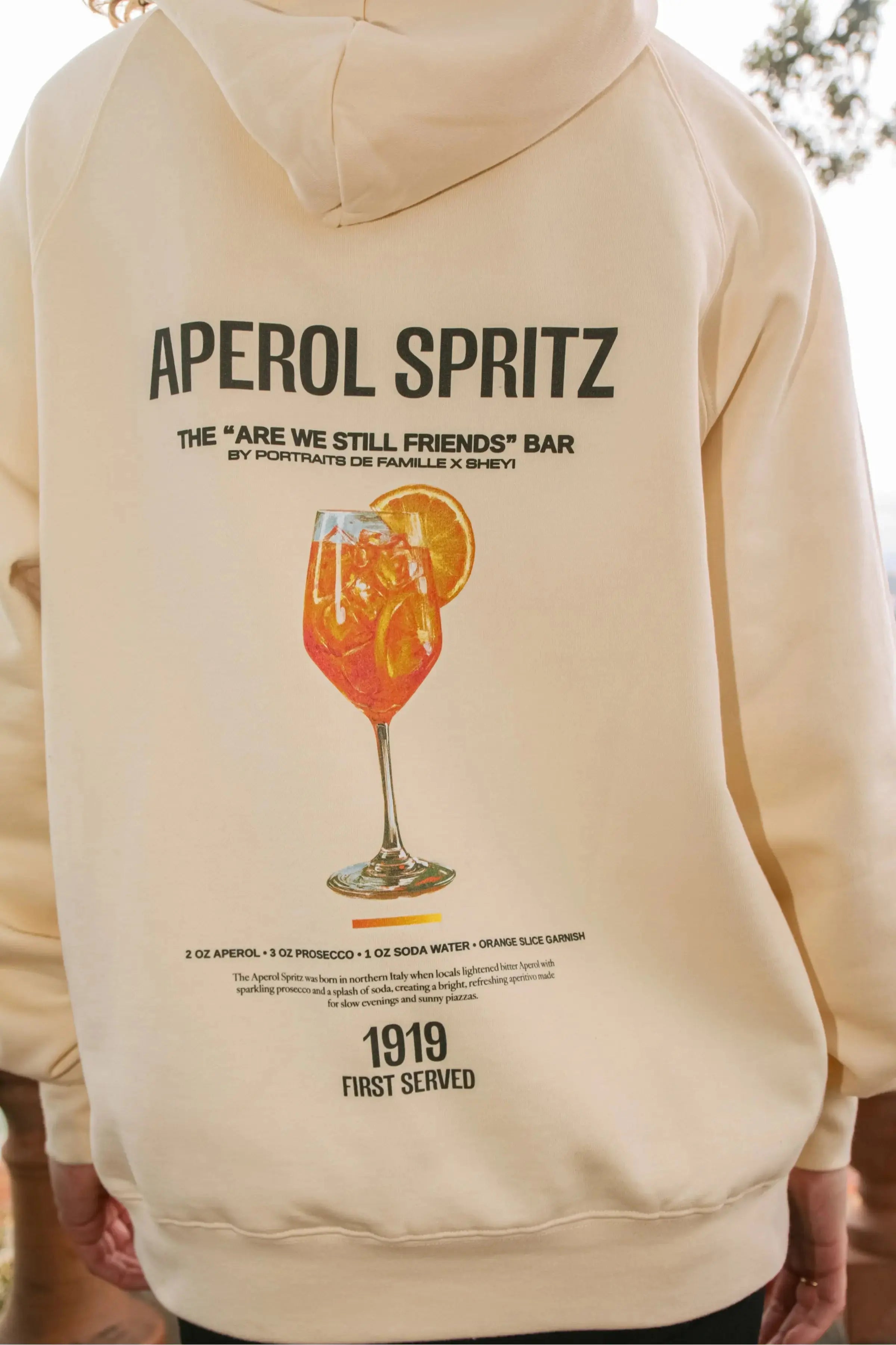 Portraits de Famille Liquid The Hoodie Aperol Spritz Model 5