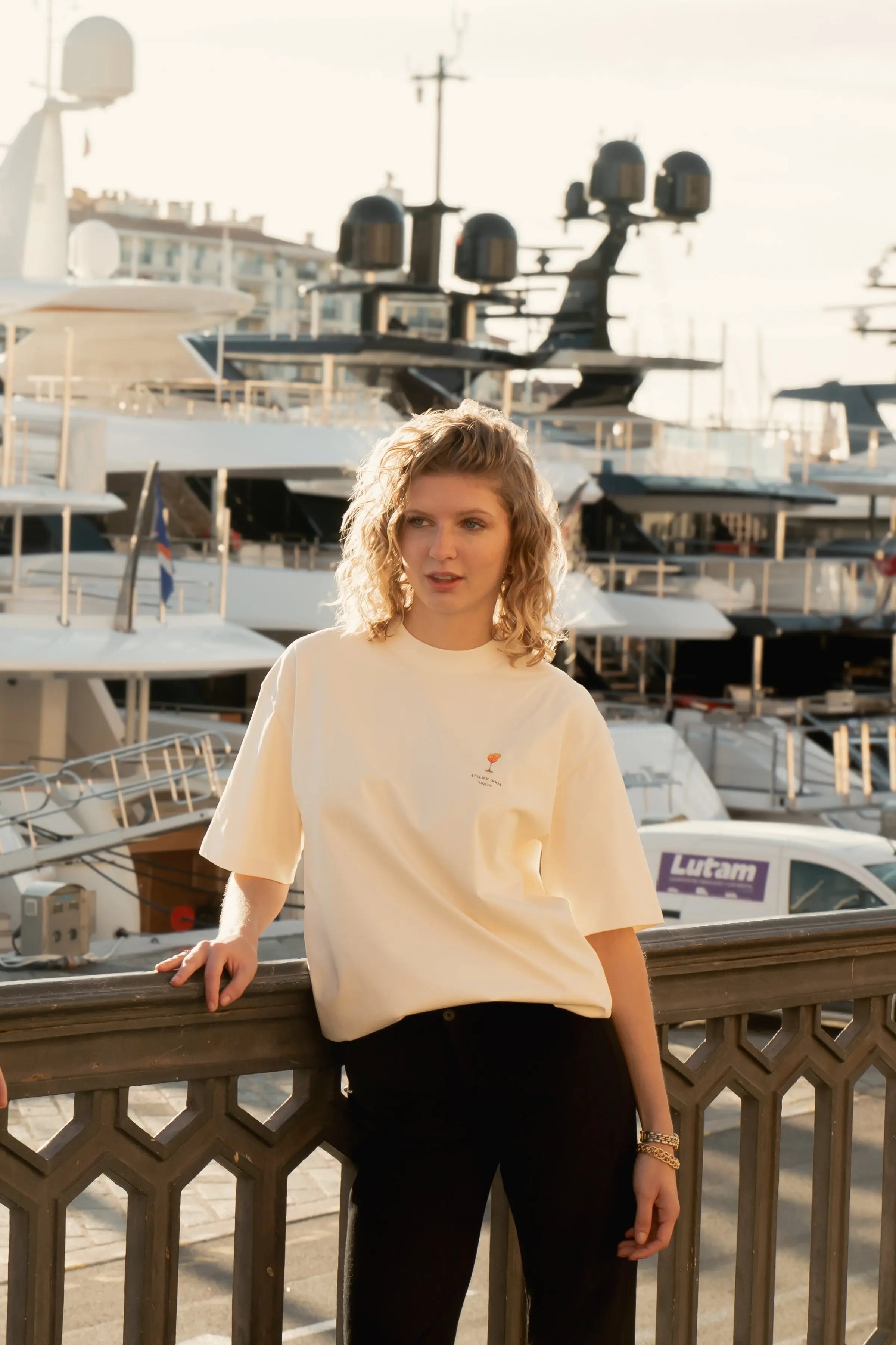 Portraits de Famille The Tee Aperol Spritz Model 2