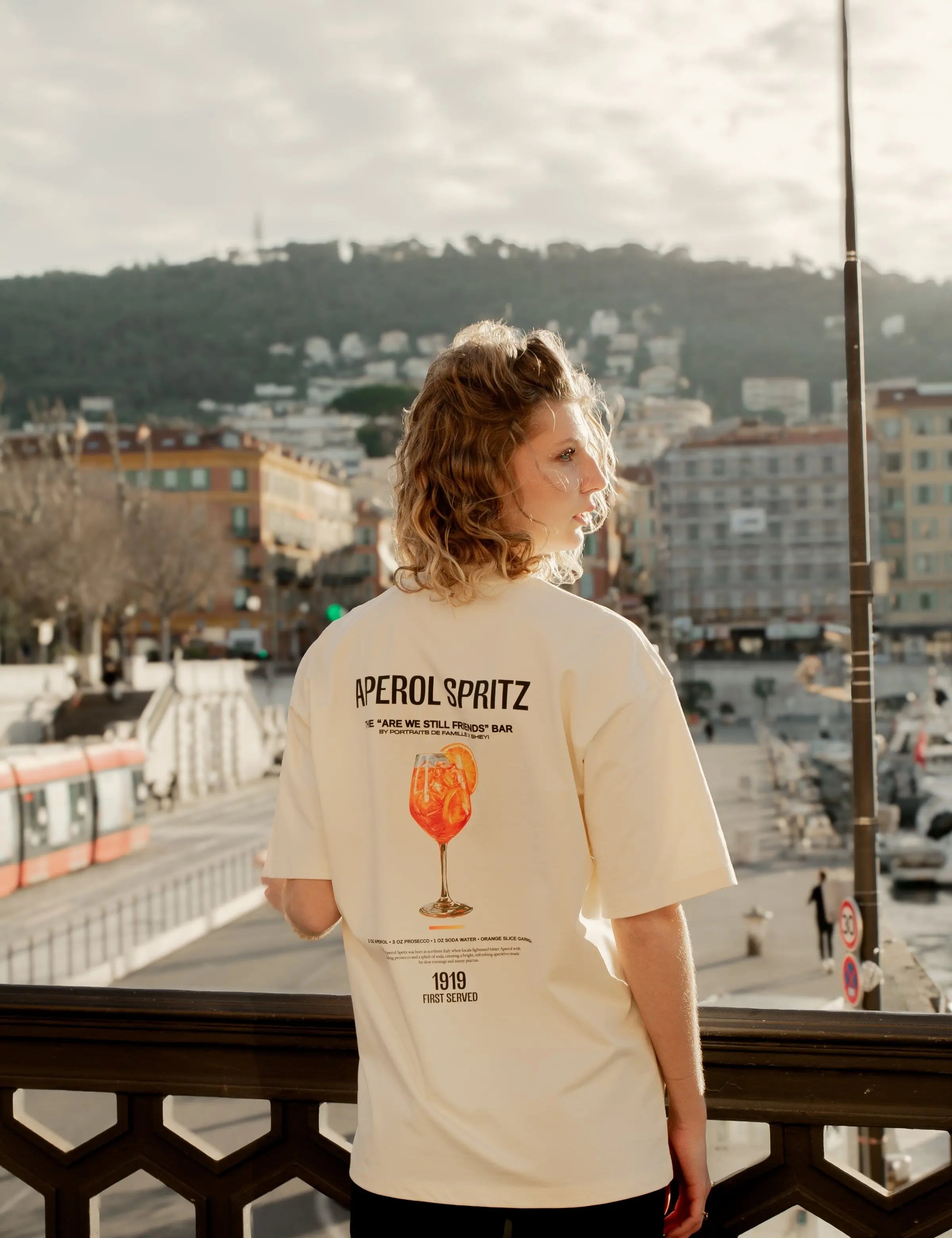 Portraits de Famille The Tee Aperol Spritz Model 4