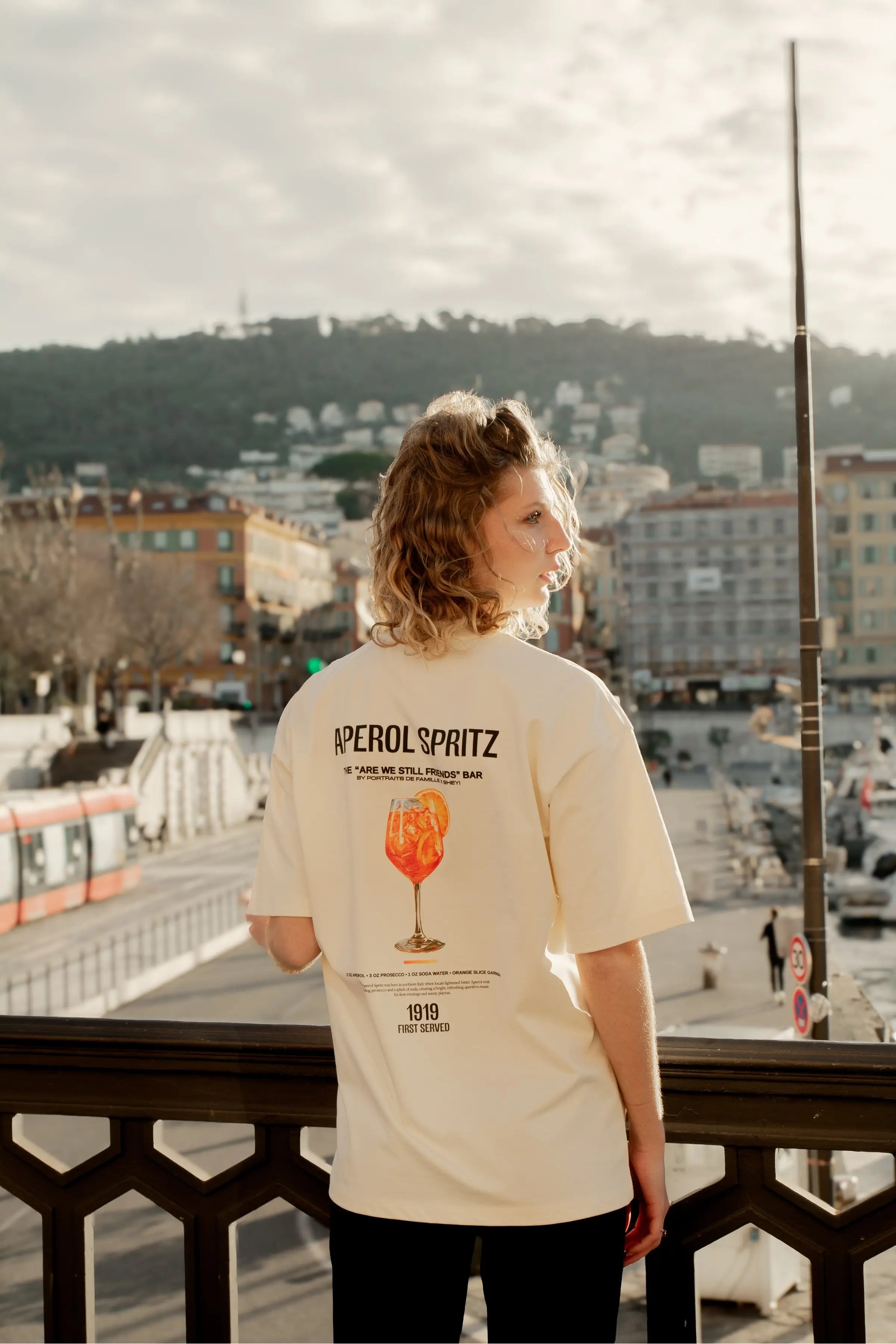 Portraits de Famille The Tee Aperol Spritz Model 4