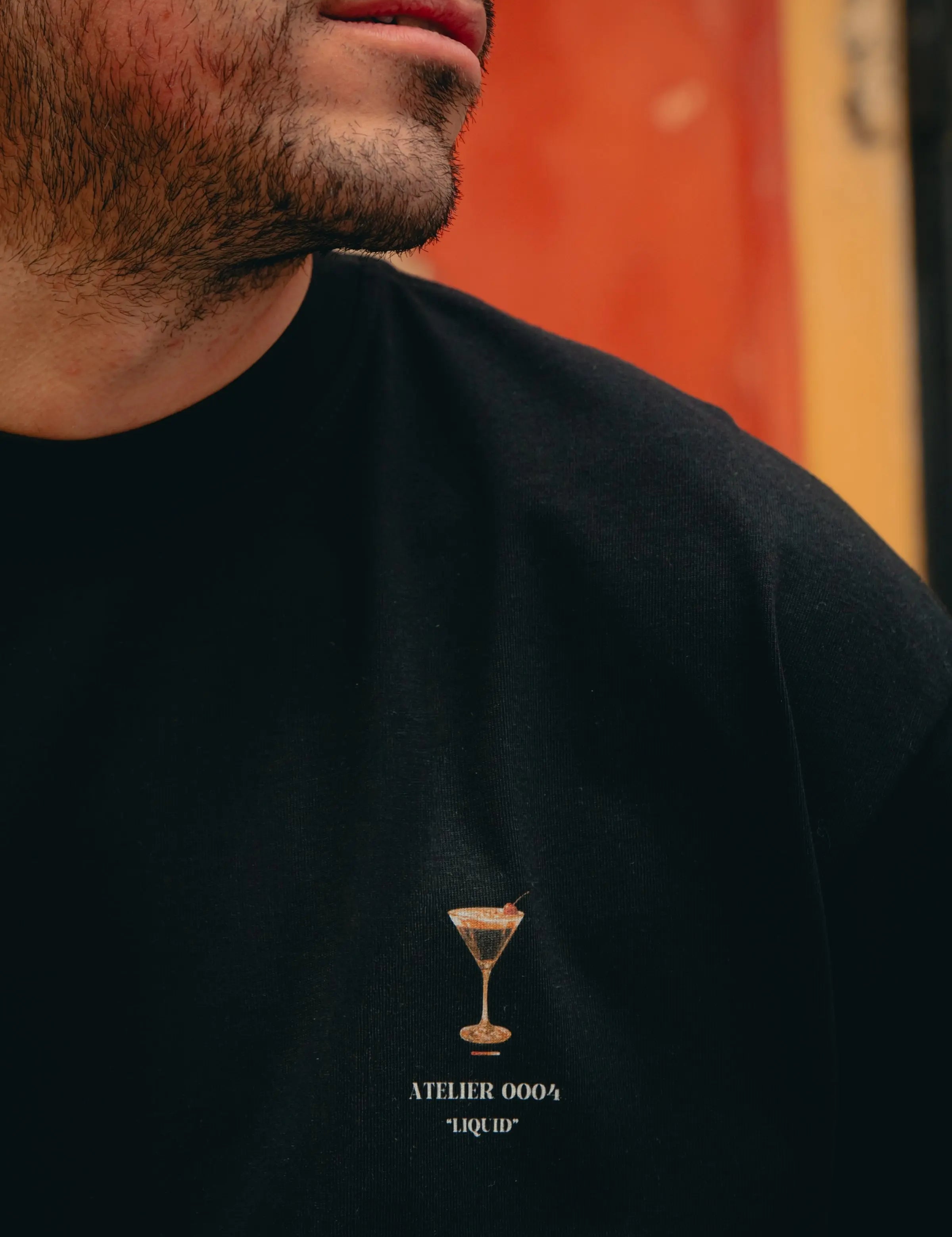 Portraits de Famille Liquid The Tee Espresso Martini Model 2