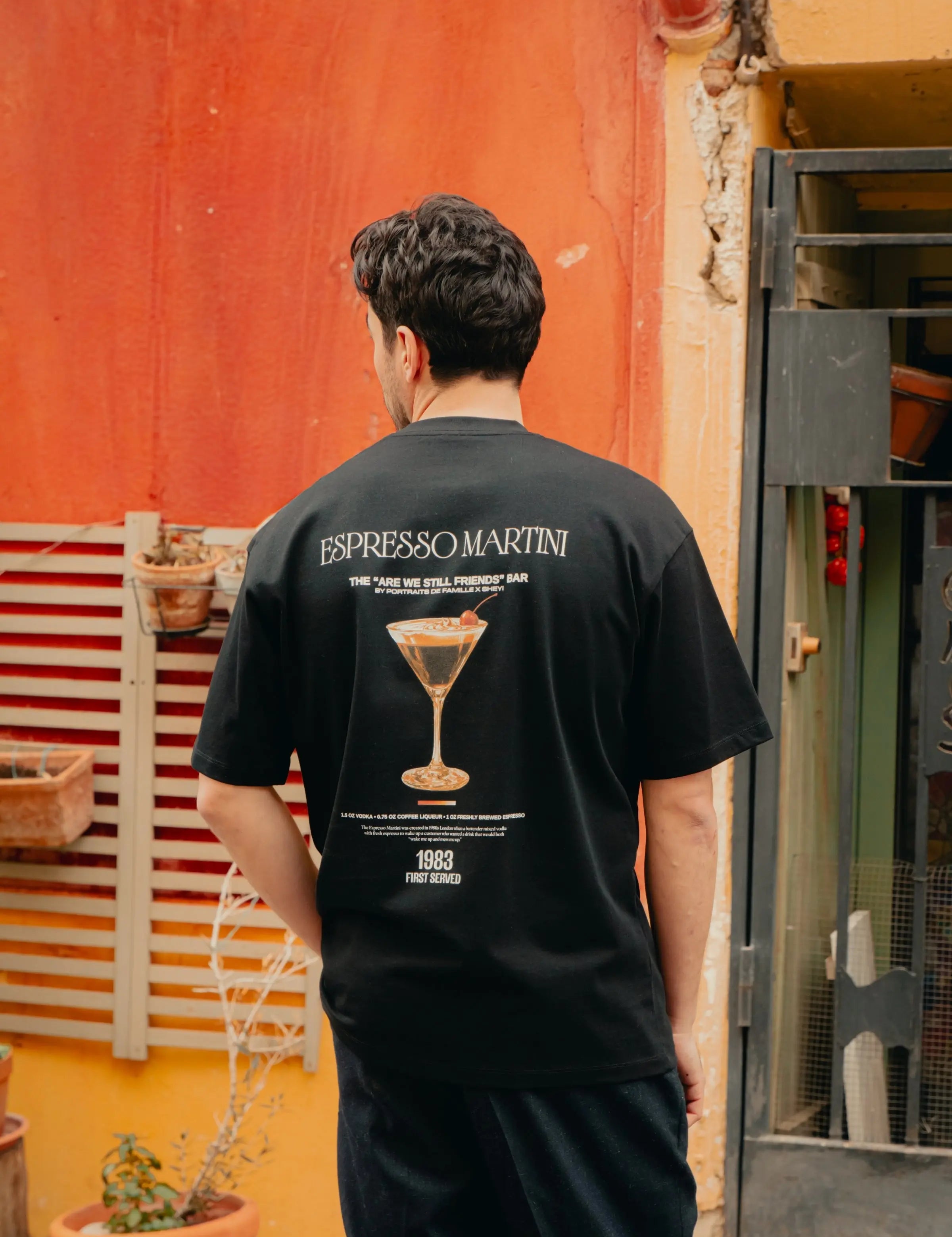 Portraits de Famille Liquid The Tee Espresso Martini Model 3