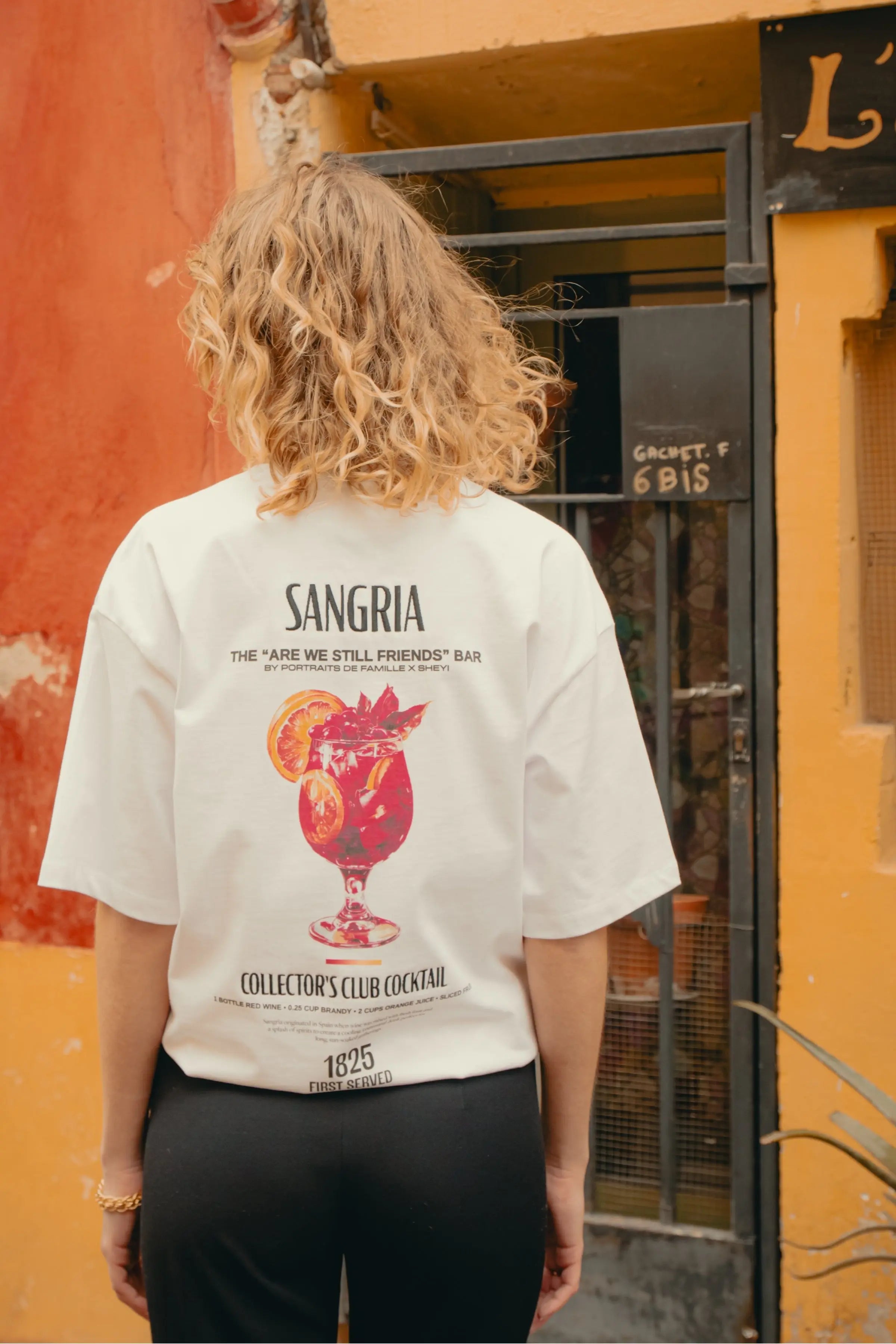 Portraits de Famille Liquid The Tee Sangria Model 1