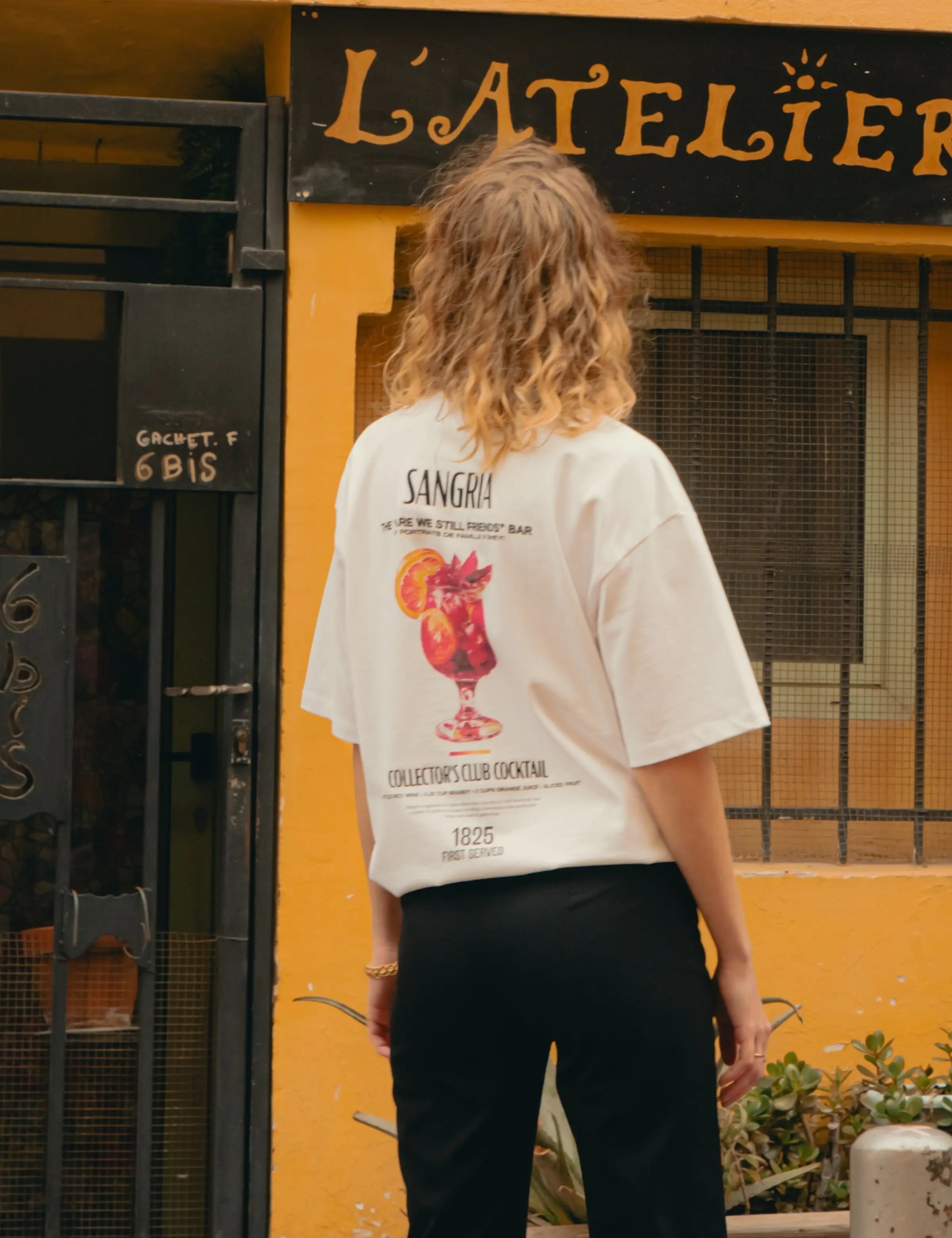 Portraits de Famille Liquid The Tee Sangria Model 4